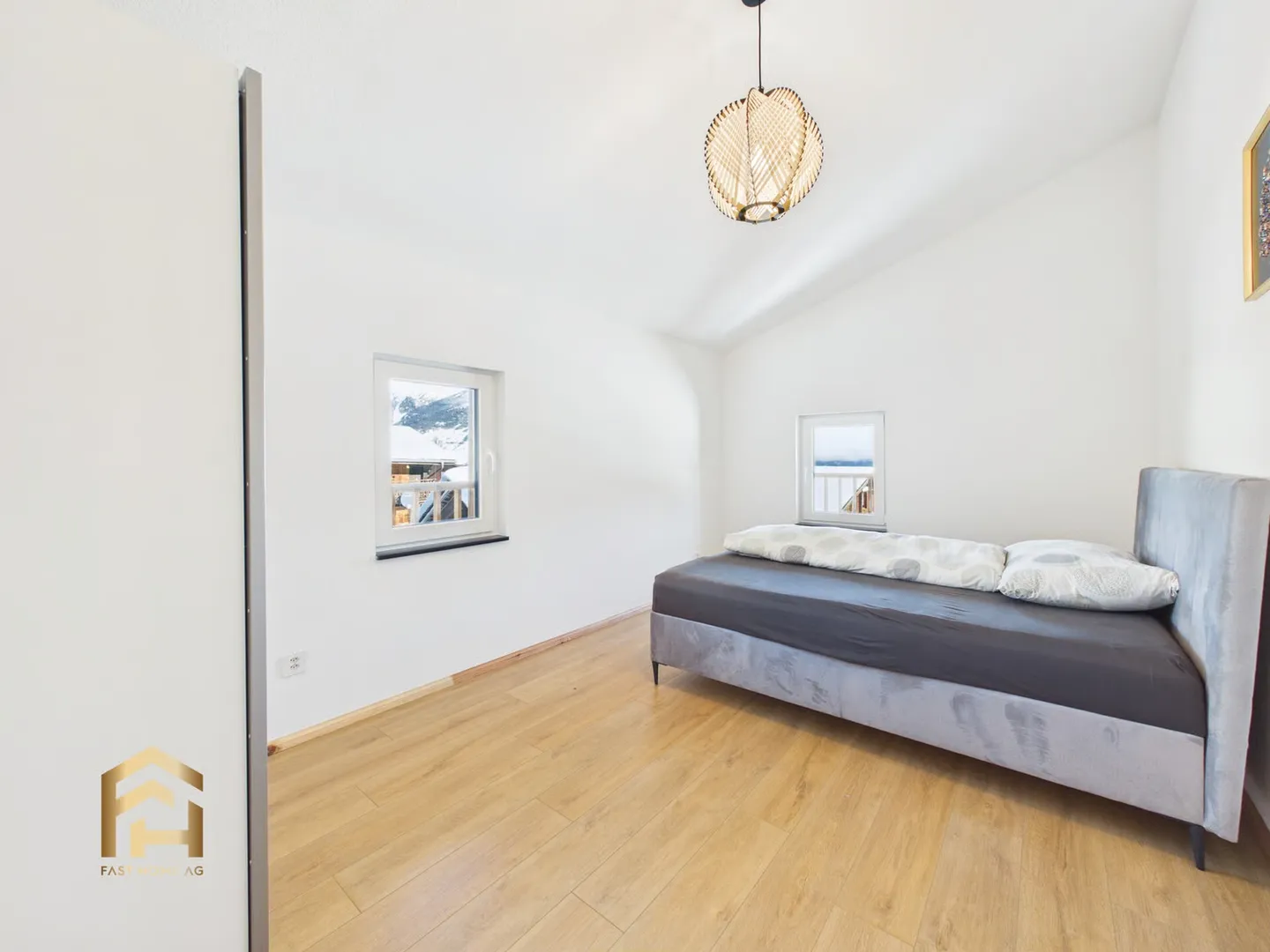 Maison valaisanne entièrement rénovée avec deux unités de vie séparées - Photo 7 sur 13