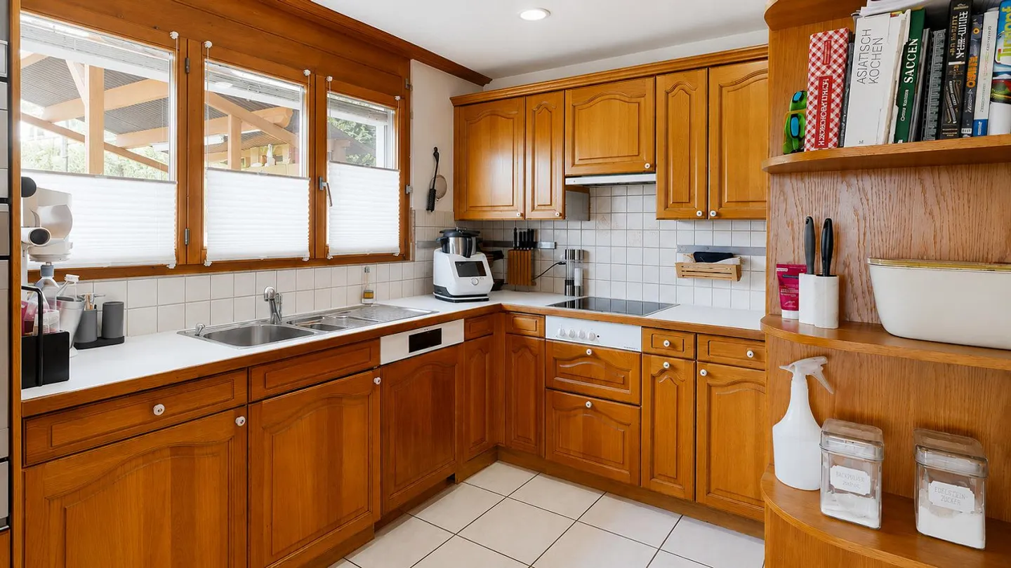 Exclusive 6.5 Room Semi-Detached House in a Quiet Location in Eichberg - Photo 5 of 13