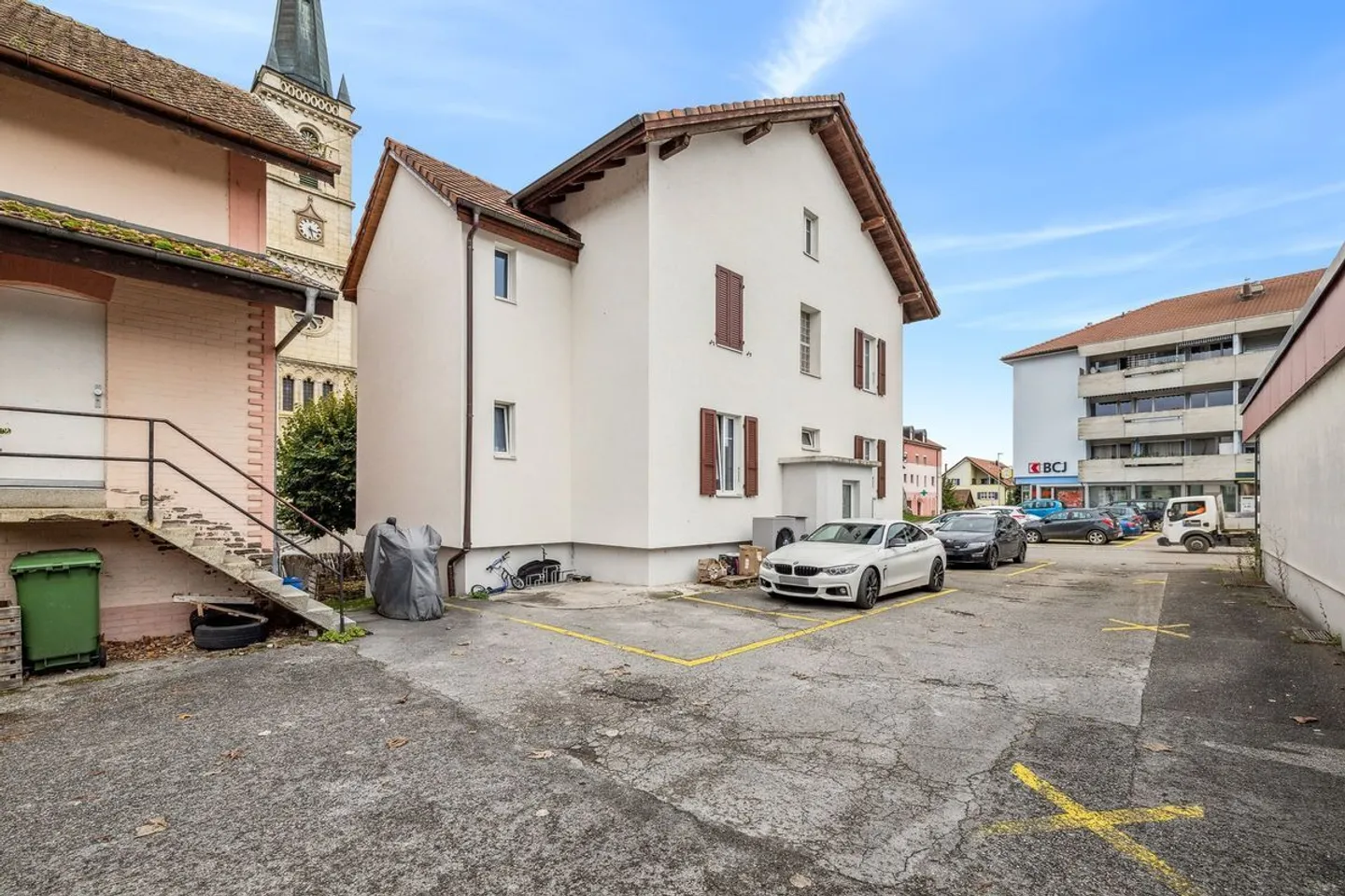 Edificio di rendimento a Courgenay - Foto 1 di 5