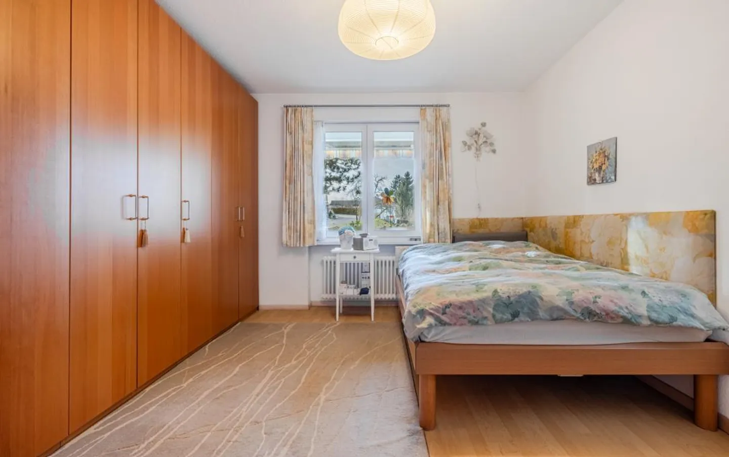 3.5 Rooms with Charm in a Sunny Location and Surrounded by Nature - Photo 6 of 10