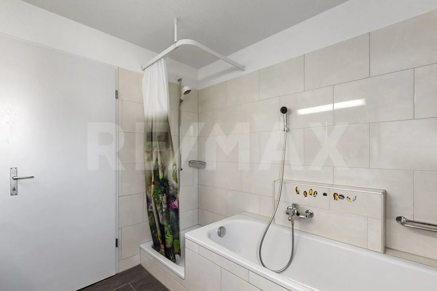 Familienfreundliches 6.5-Zi.-Eckhaus in Winterthur-Dättnau - Photo 8 sur 13