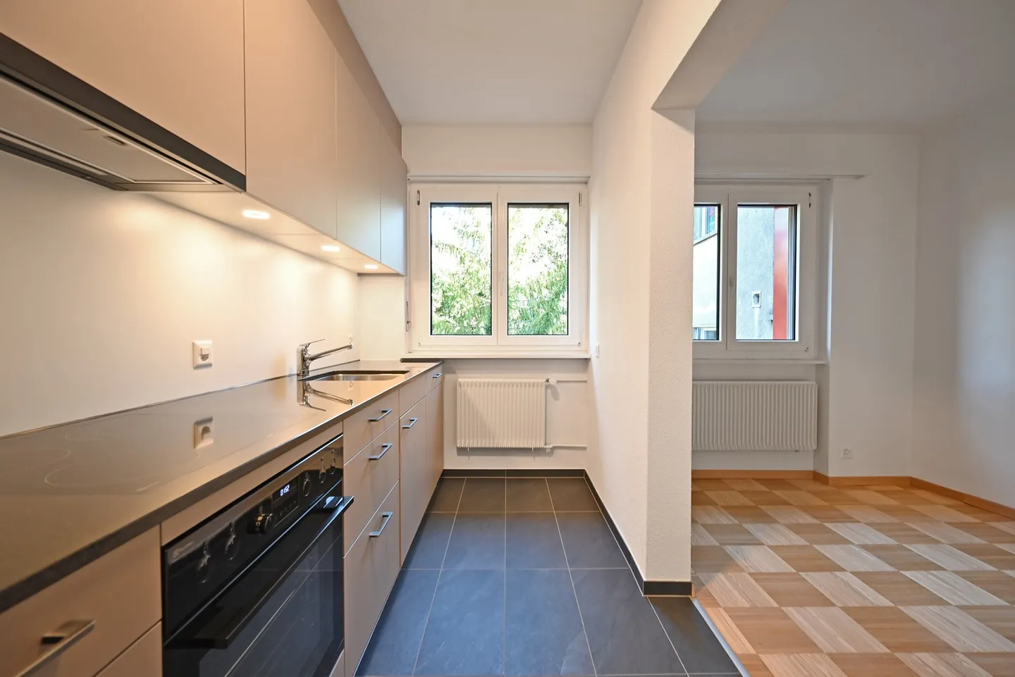 Appartamenti duplex di 5 stanze ristrutturati a Steinhölzli - Foto 3 di 13