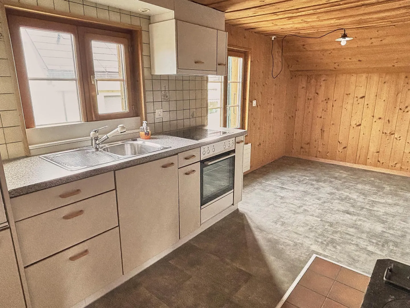 3-Familienhaus an zentraler Lage mit viel Potenzial - Foto 6 von 7