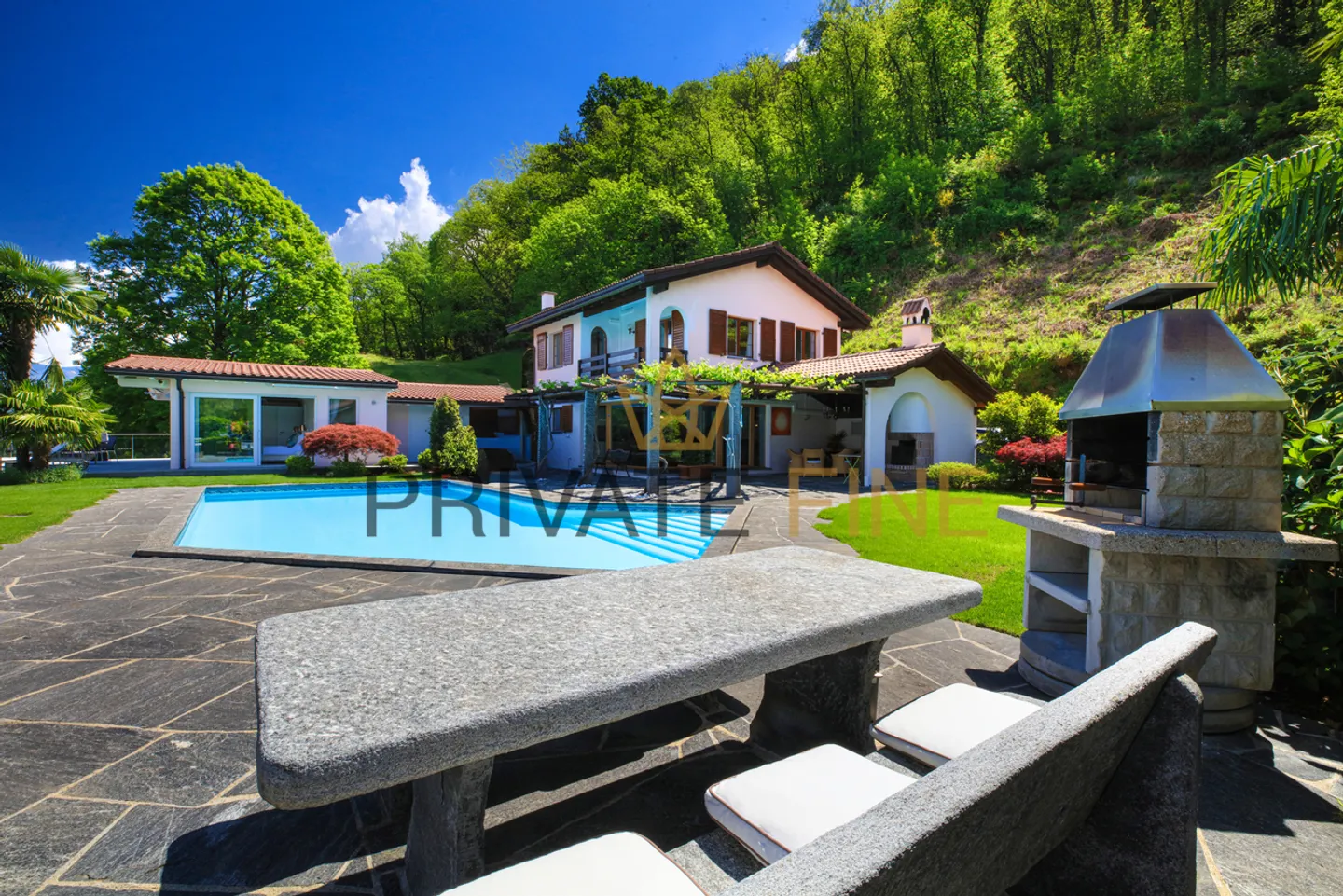 Holiday Villa - Hideaway with Large Pool and Stunning Lake View - Photo 1 of 31