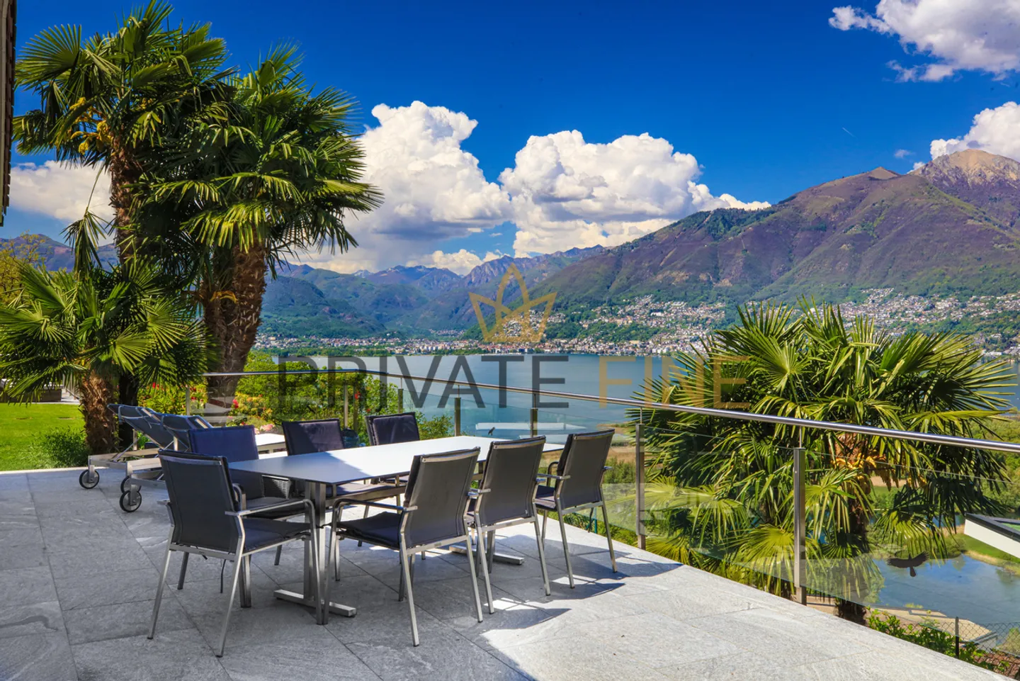 Holiday Villa - Hideaway with Large Pool and Stunning Lake View - Photo 8 of 31