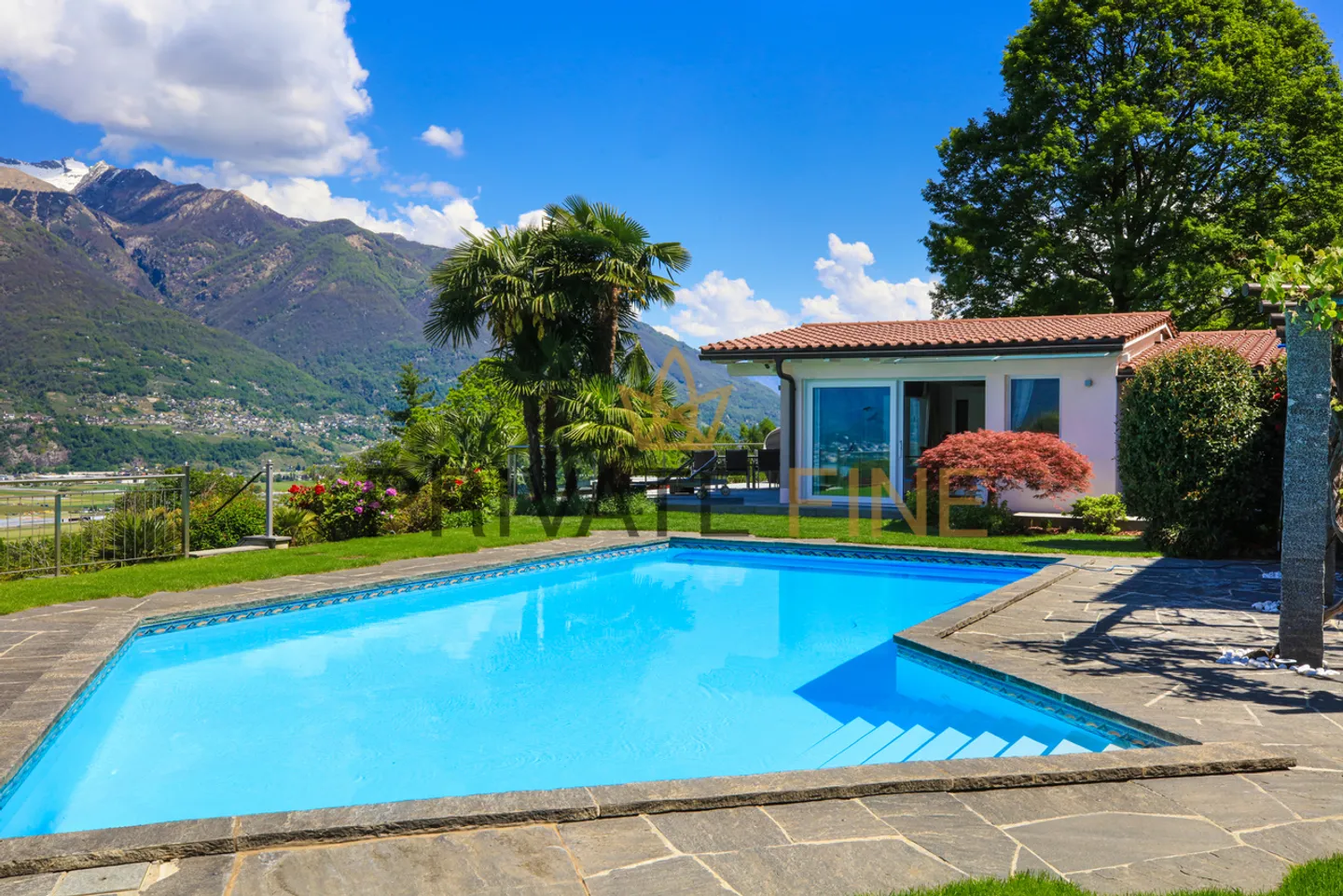 Holiday Villa - Hideaway with Large Pool and Stunning Lake View - Photo 2 of 31