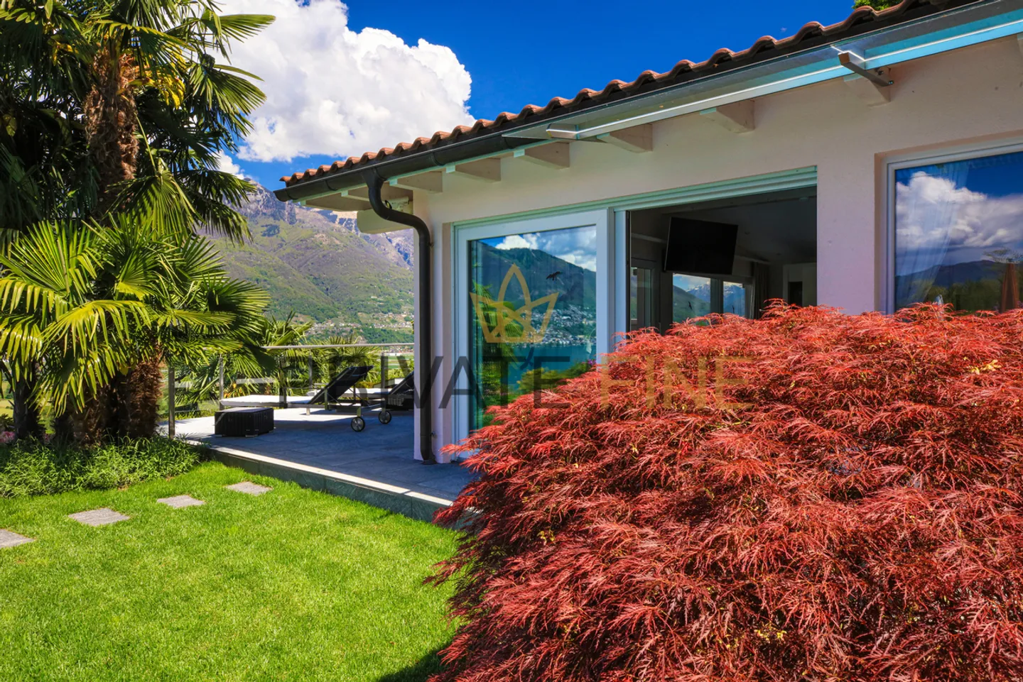 Holiday Villa - Hideaway with Large Pool and Stunning Lake View - Photo 11 of 31