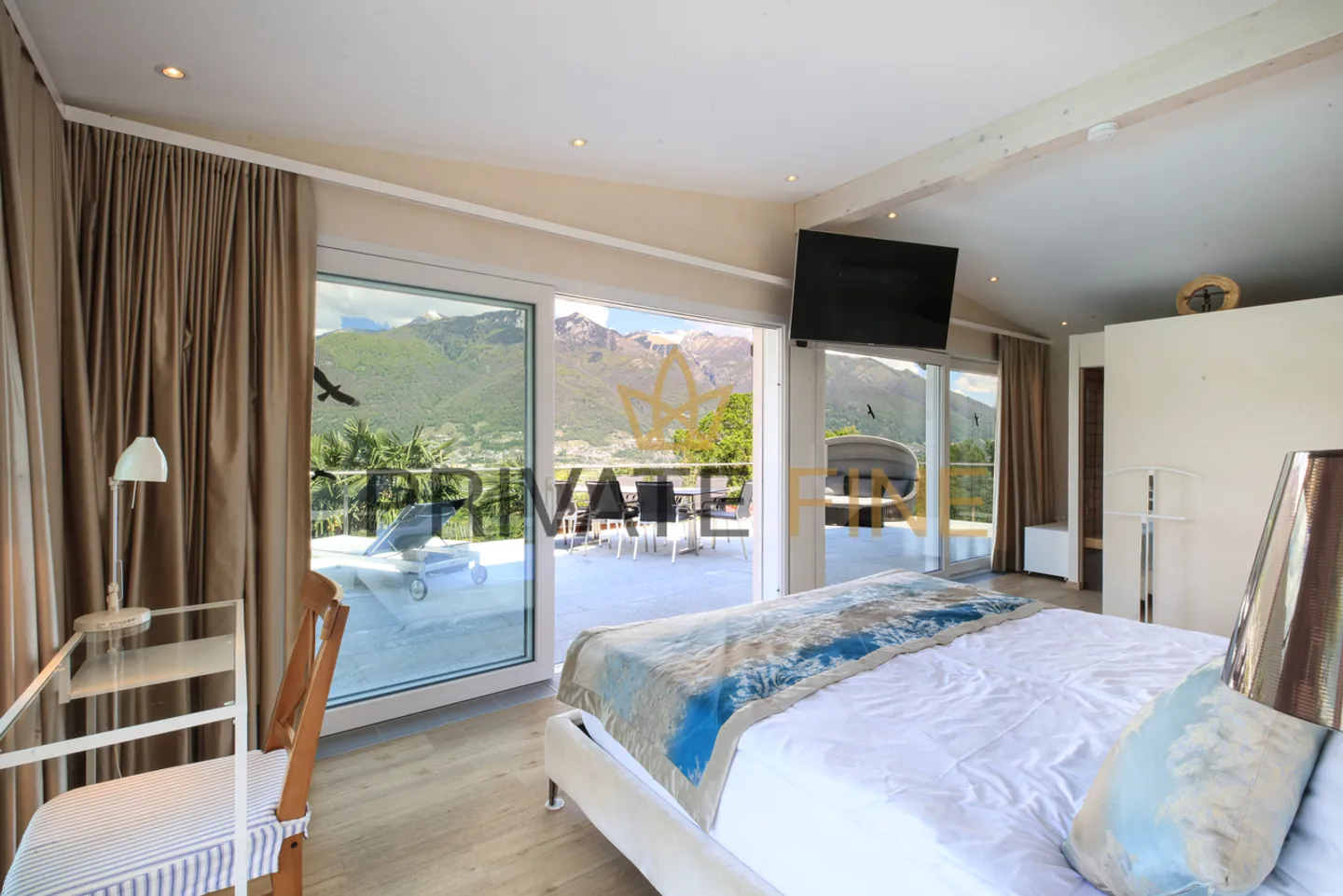 Holiday Villa - Hideaway with Large Pool and Stunning Lake View - Photo 22 of 31