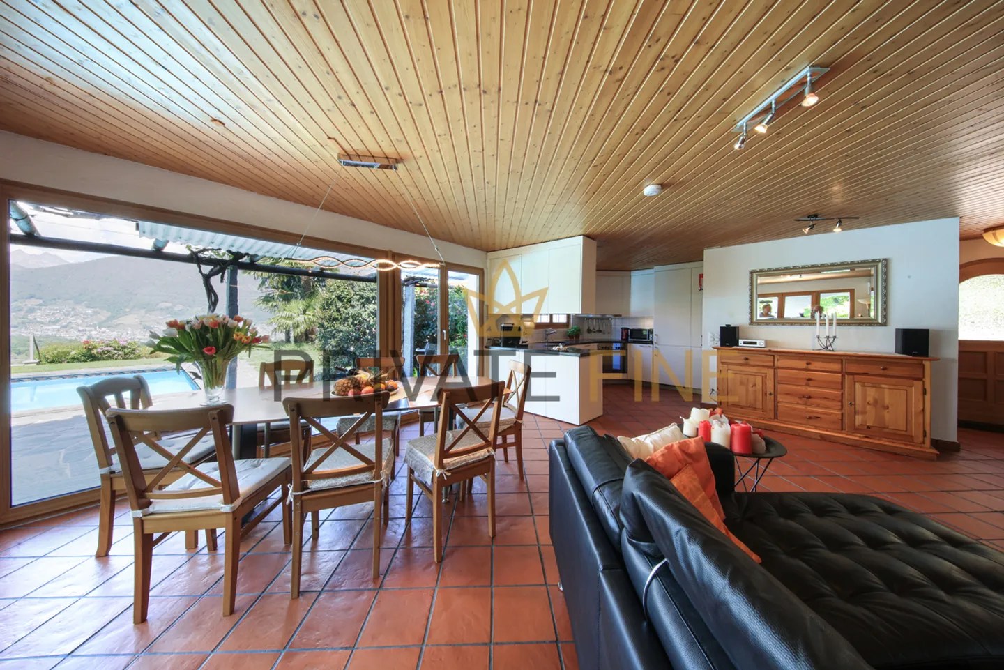 Holiday Villa - Hideaway with Large Pool and Stunning Lake View - Photo 26 of 31