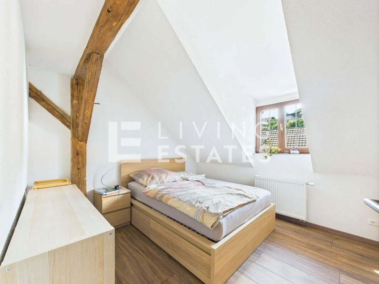 Charming Maisonette with Plenty of Space and Unique Living Environment - Photo 11 of 16