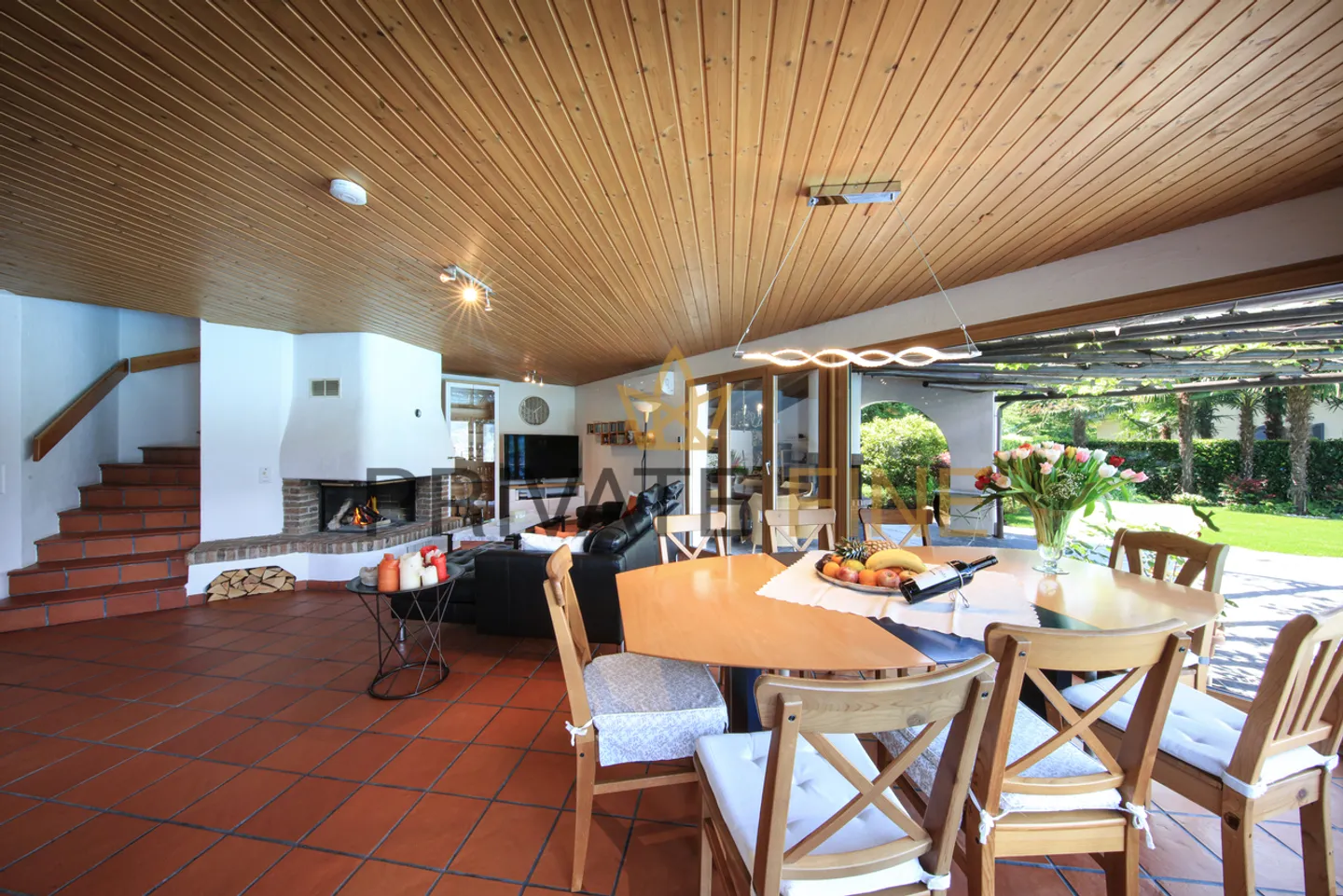 Holiday Villa - Hideaway with Large Pool and Stunning Lake View - Photo 27 of 31