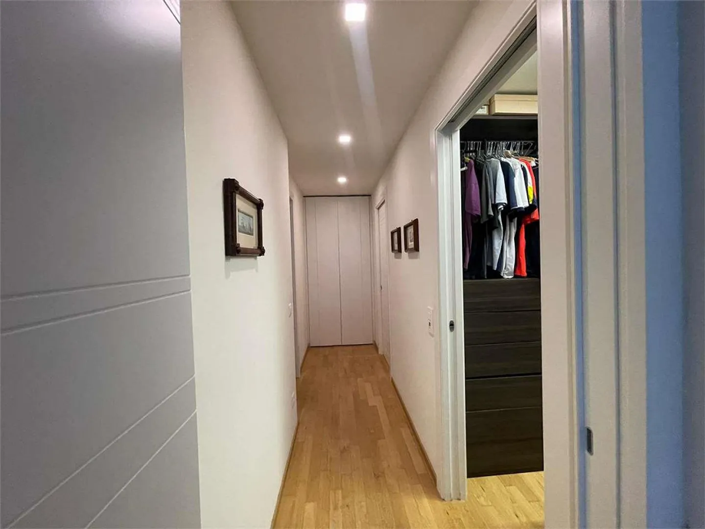 Modern apartment in Lugano with panoramic lake view - Photo 7 of 13