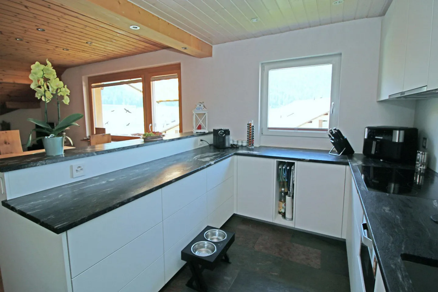 Appartamento attico di 3,5 locali ben tenuto con balcone - Foto 8 di 13