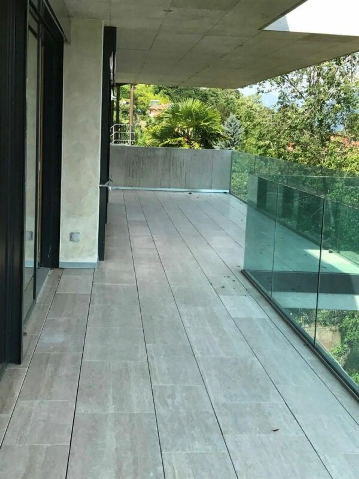 Appartamento con terrazza vista lago - Foto 23 di 30