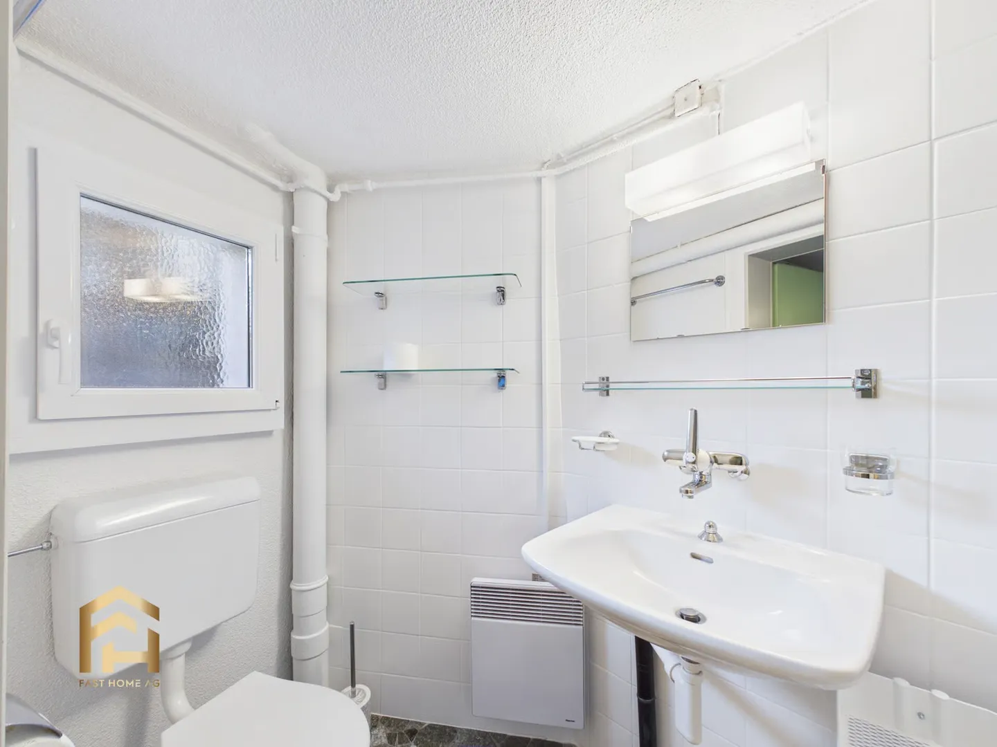 Charming Patrician House (1575) with 3 Apartments, Stable & Expansion Potential - Photo 6 of 13