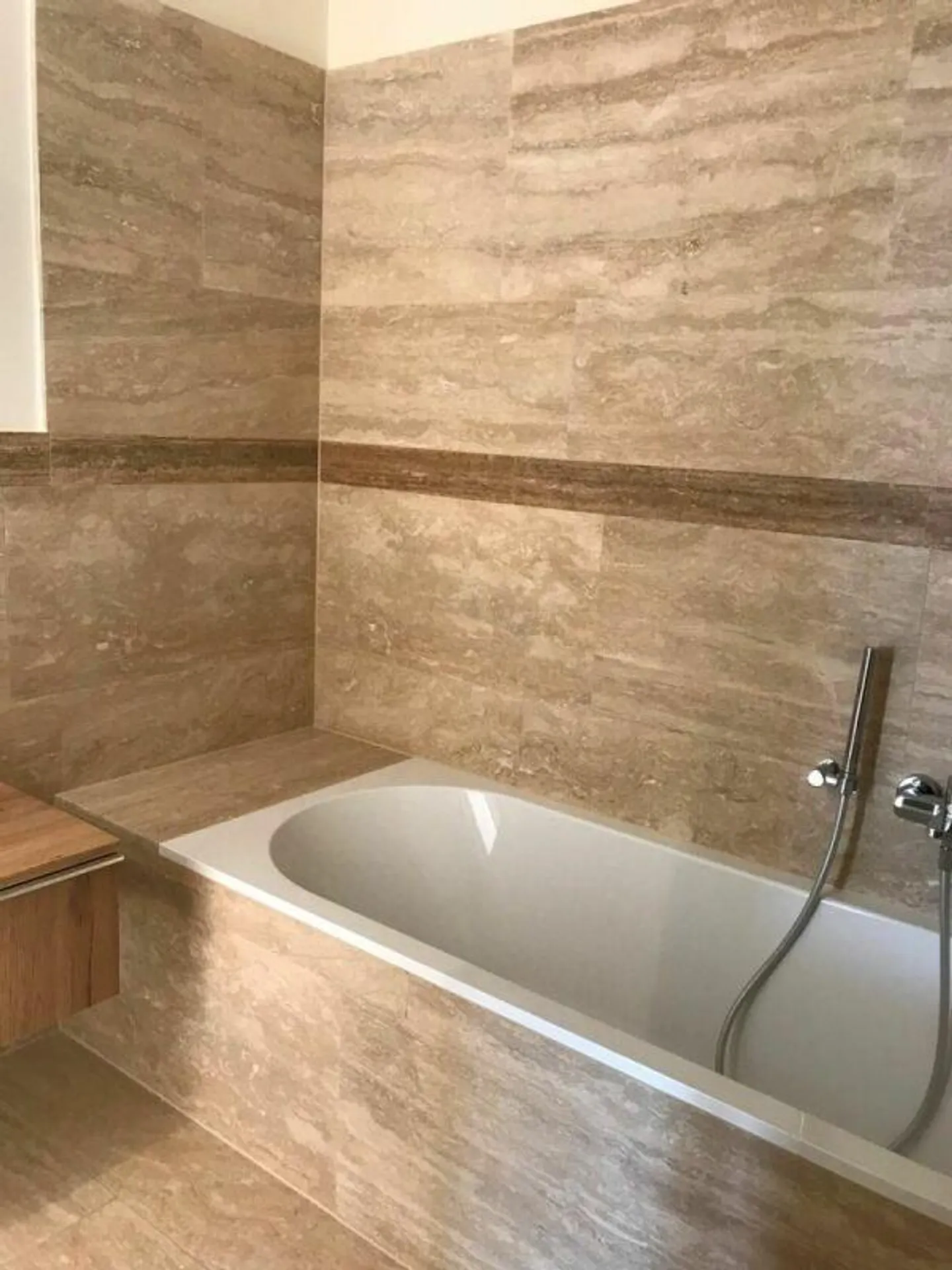 Appartamento con terrazza vista lago - Foto 19 di 30