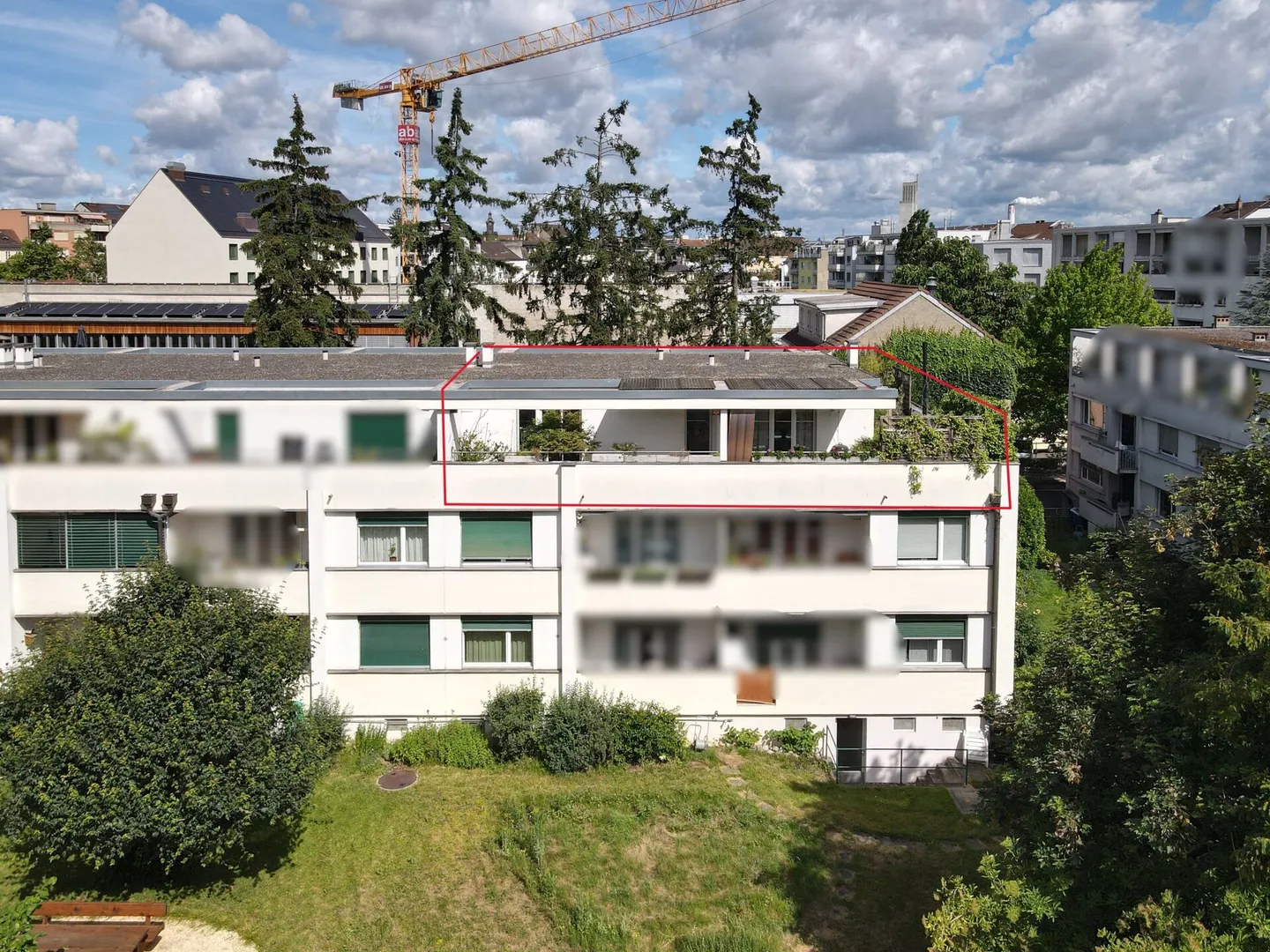 Above the rooftops of Basel: 3-room penthouse apartment with a dream terrace - Photo 1 of 13