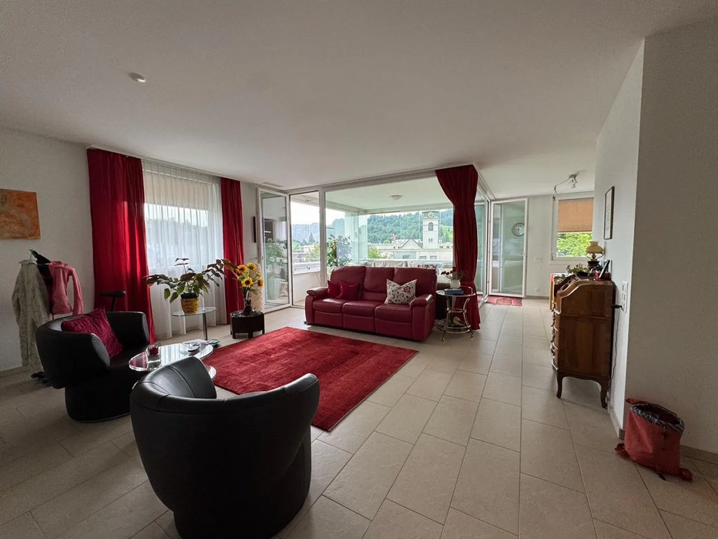 Modern 4.5 room apartment with spacious loggia in Wald - Photo 1 of 20
