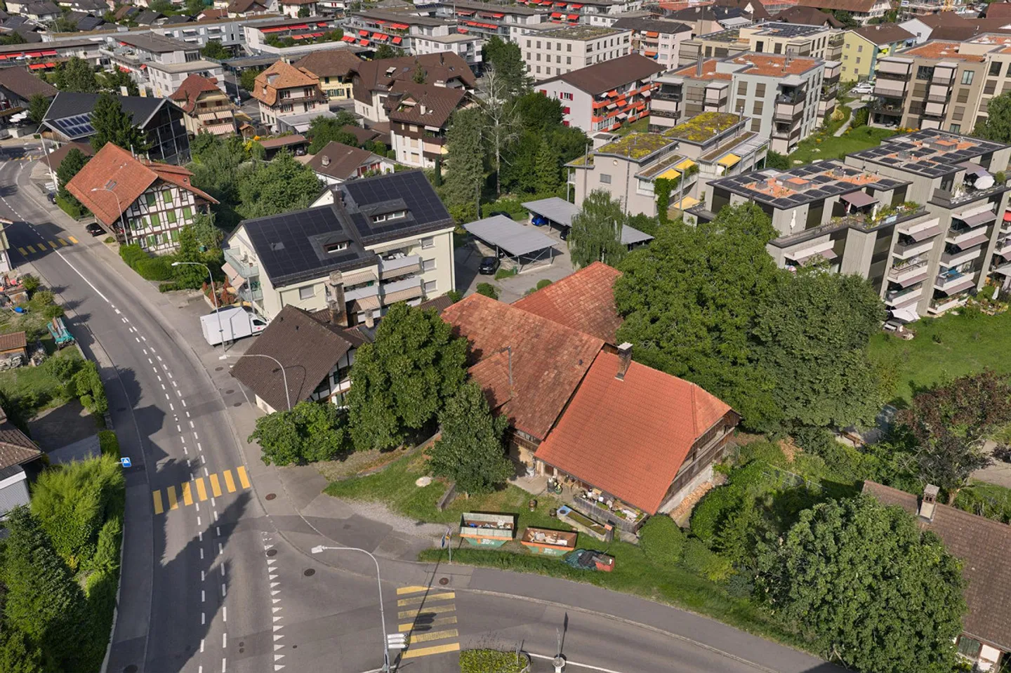 Terreno edificabile in posizione centrale a Uetendorf (oggetto di demolizione) - Foto 2 di 5