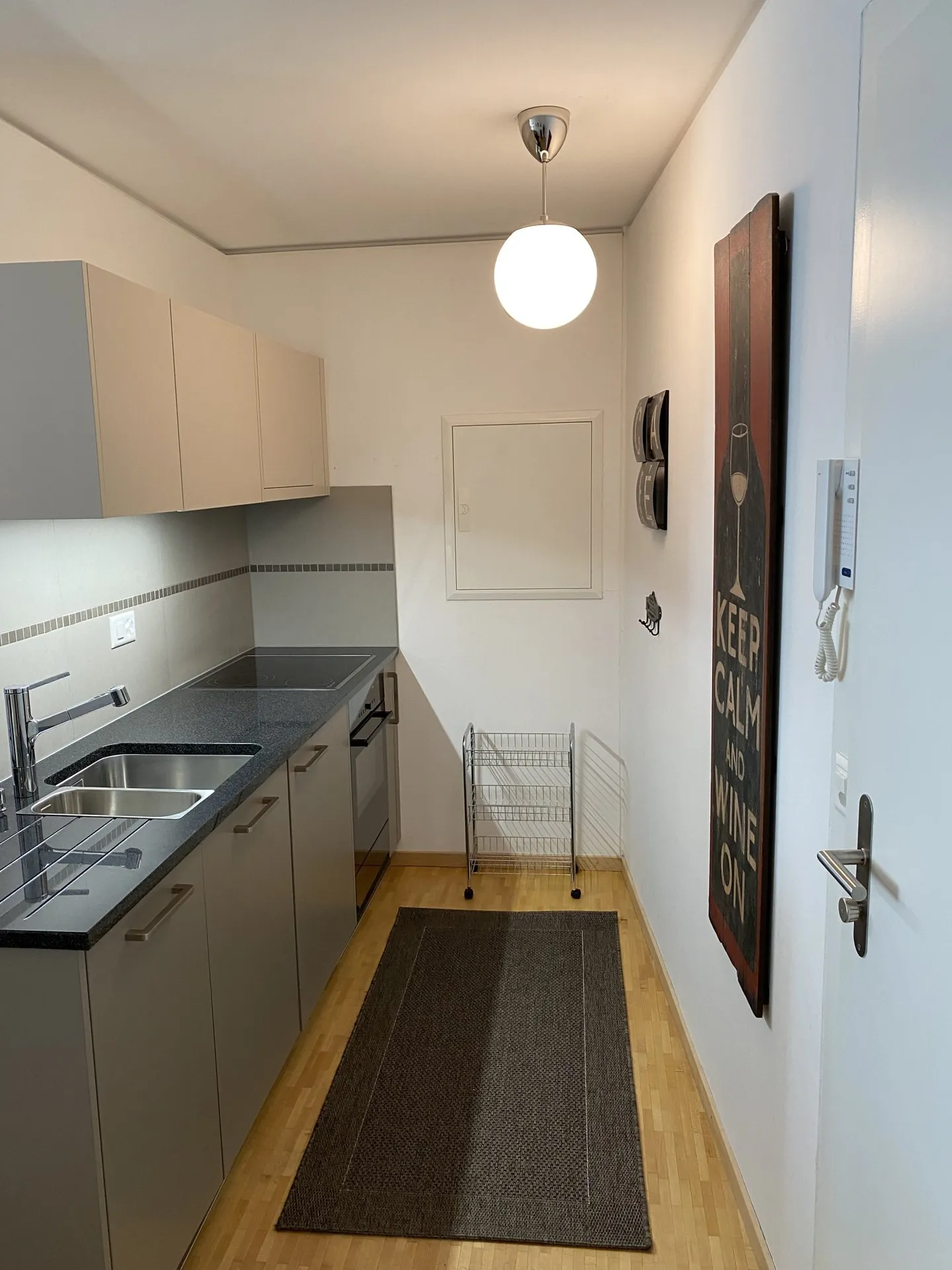 Charming Apartment in Lausanne - Photo 2 of 4