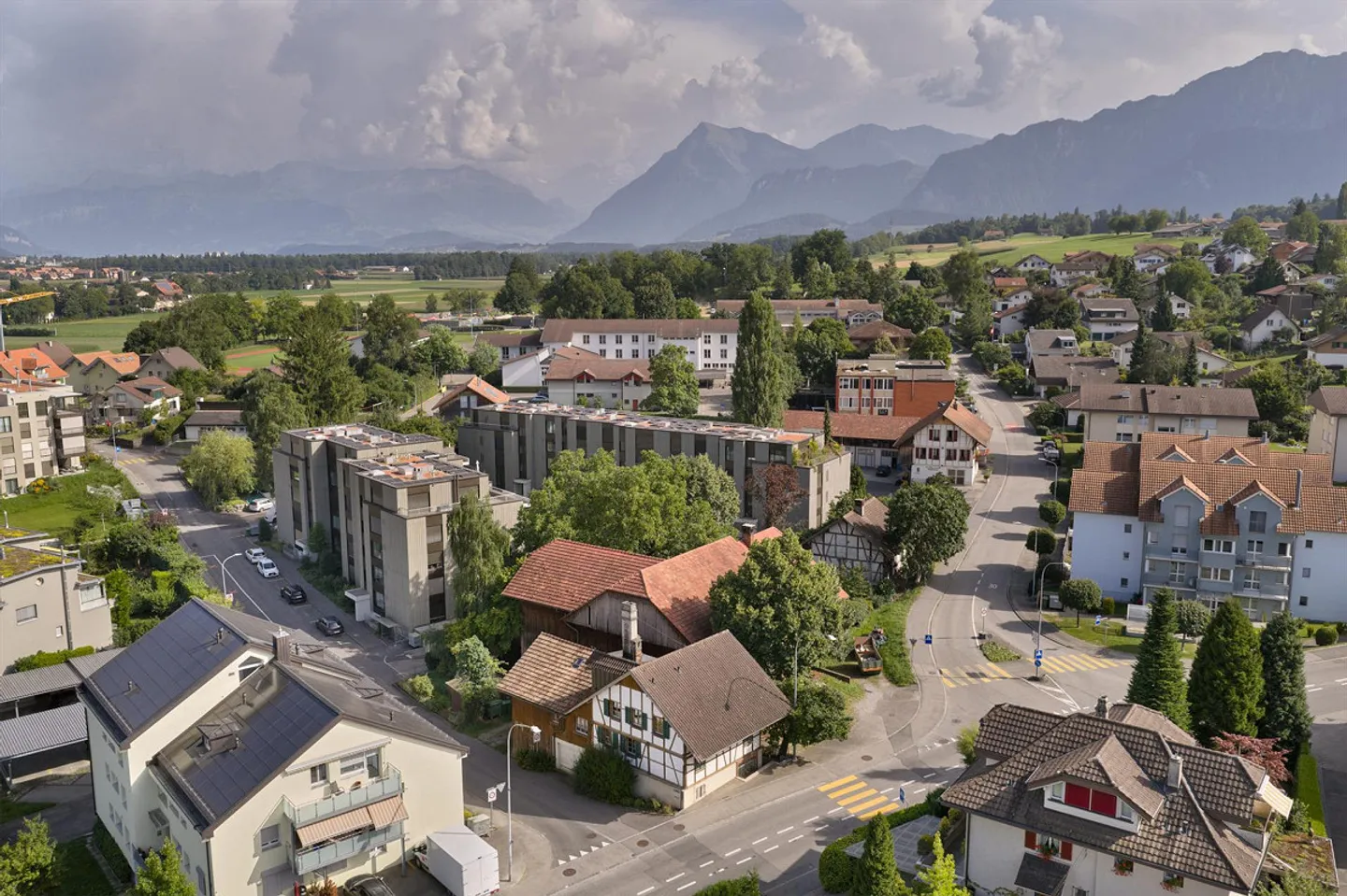 Terreno edificabile in posizione centrale a Uetendorf (oggetto di demolizione) - Foto 3 di 5