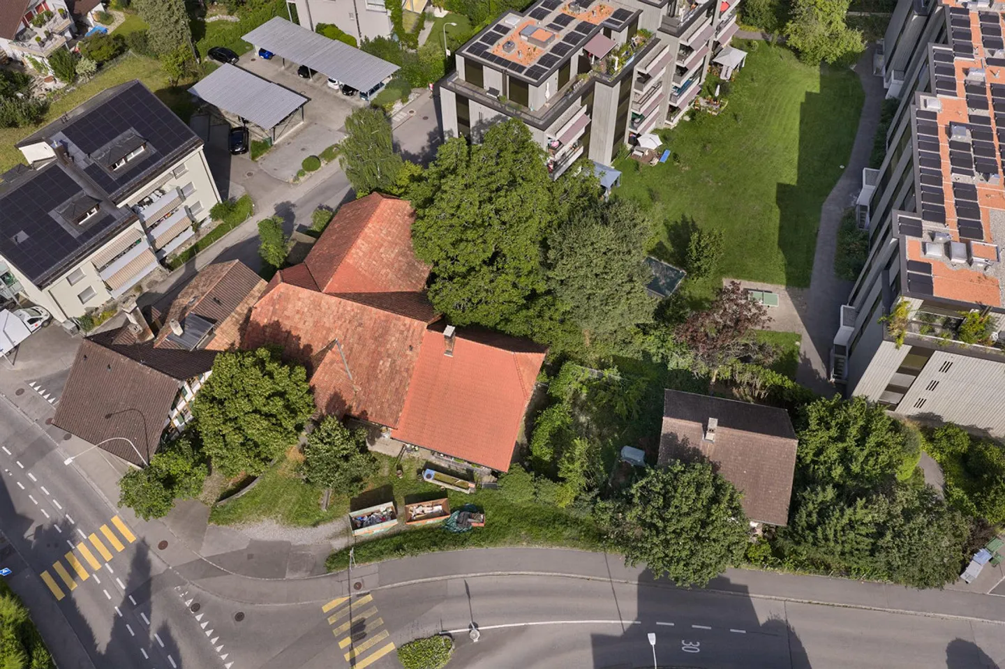 Terreno edificabile in posizione centrale a Uetendorf (oggetto di demolizione) - Foto 4 di 5