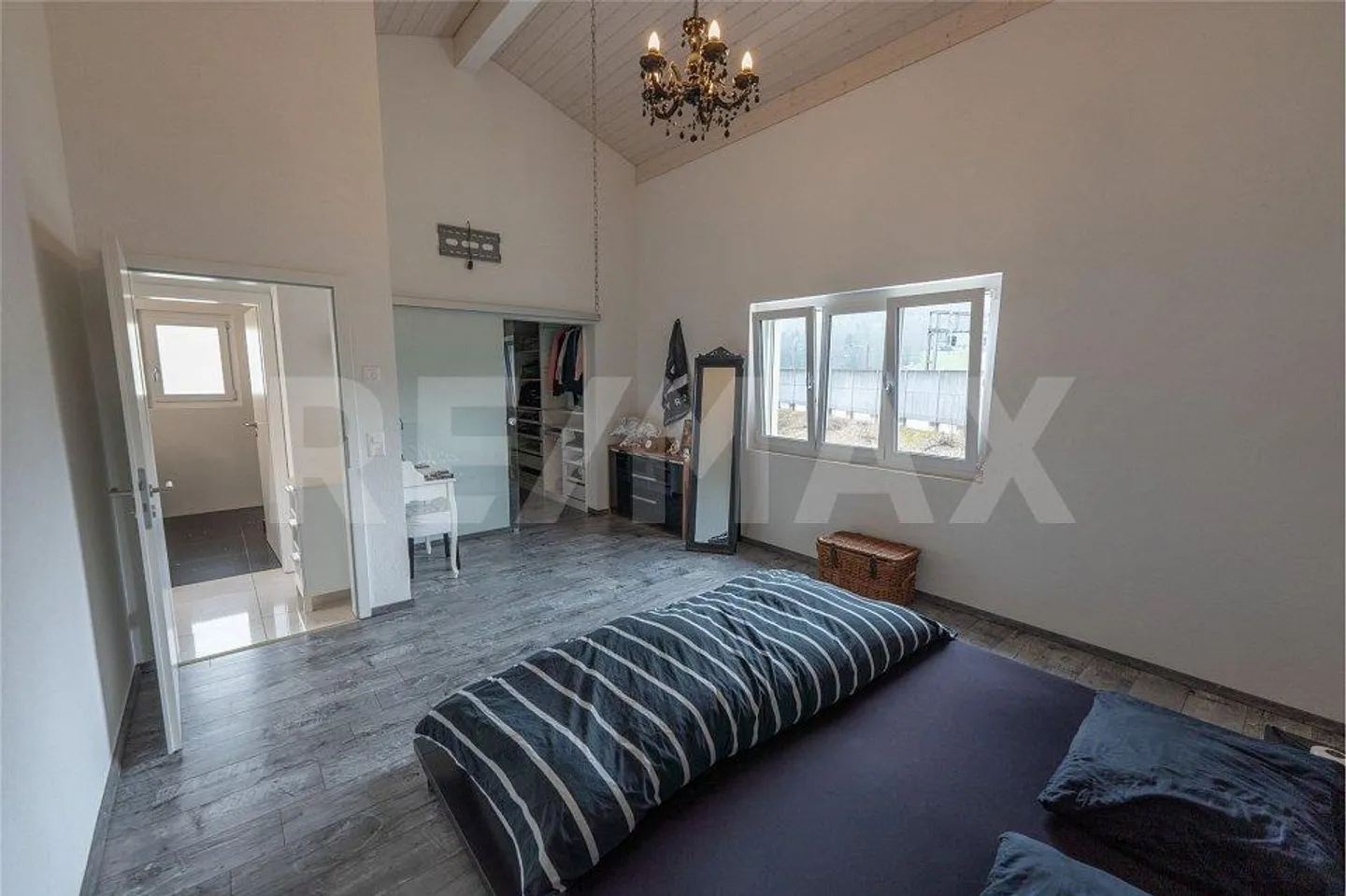 Modern and Detached Single-Family Home in Building Rights... - Photo 4 of 13