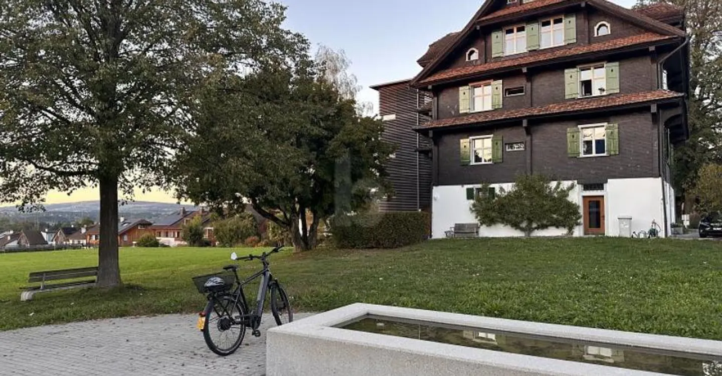 NEL CENTRO DEL VILLAGGIO IN UNA POSIZIONE TRANQUILLA - Foto 4 di 4