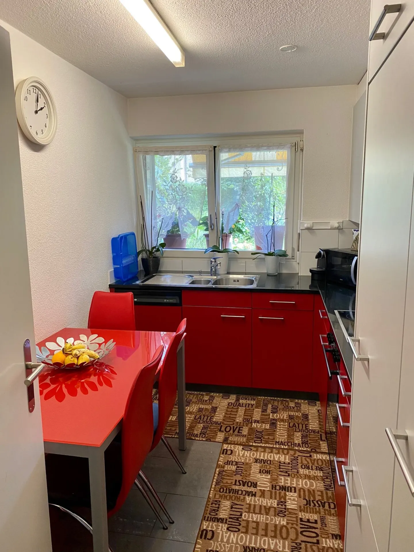 Superbe appartement avec espace de détente privé - Photo 4 sur 11