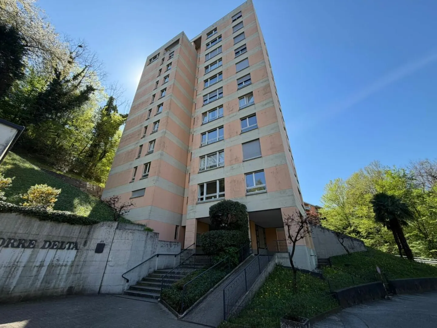 Bel appartement lumineux 2,5 pièces - Photo 1 sur 14