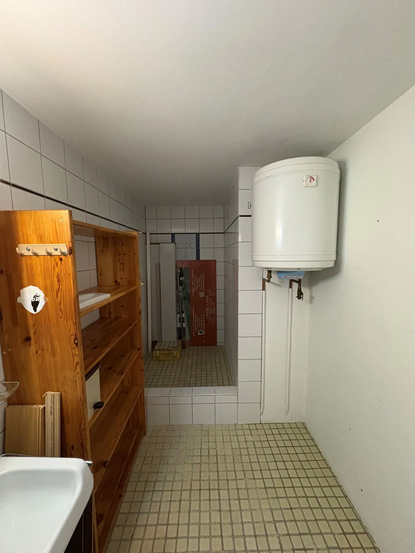 Spazio commerciale - deposito di stoccaggio - Foto 4 di 7