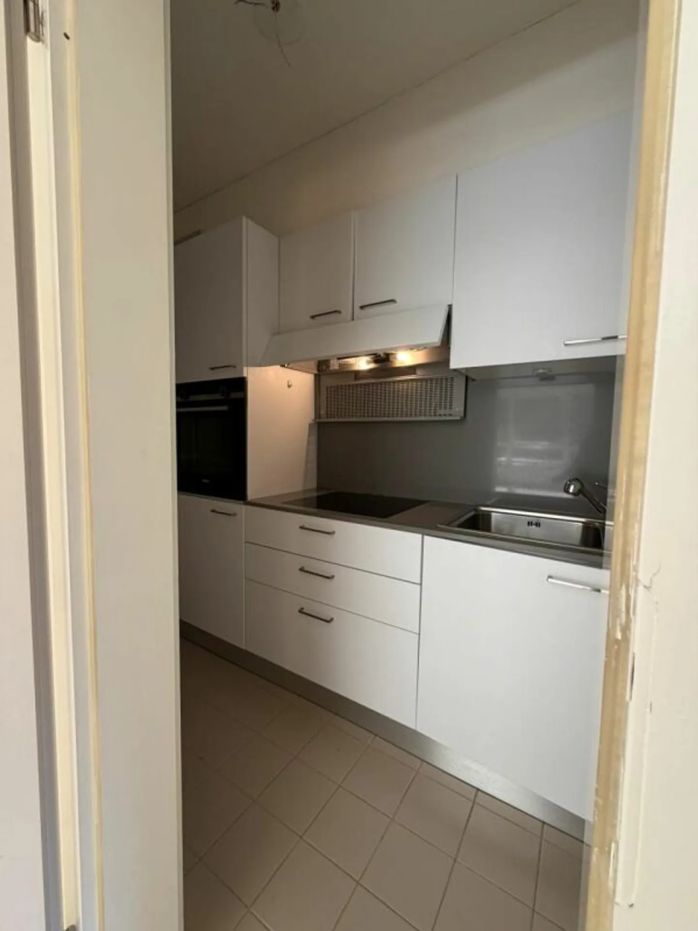 Bel appartement lumineux 2,5 pièces - Photo 5 sur 14