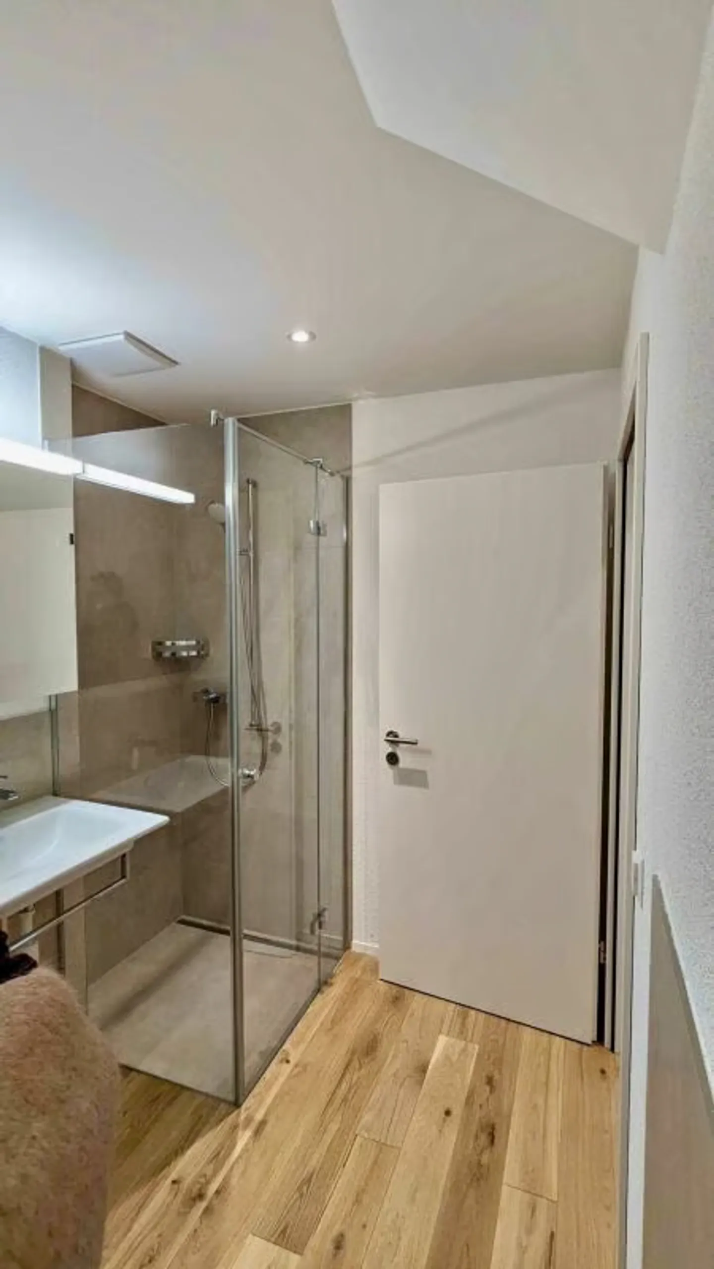 Charmantes Studio mit Balkon - Foto 4 von 7