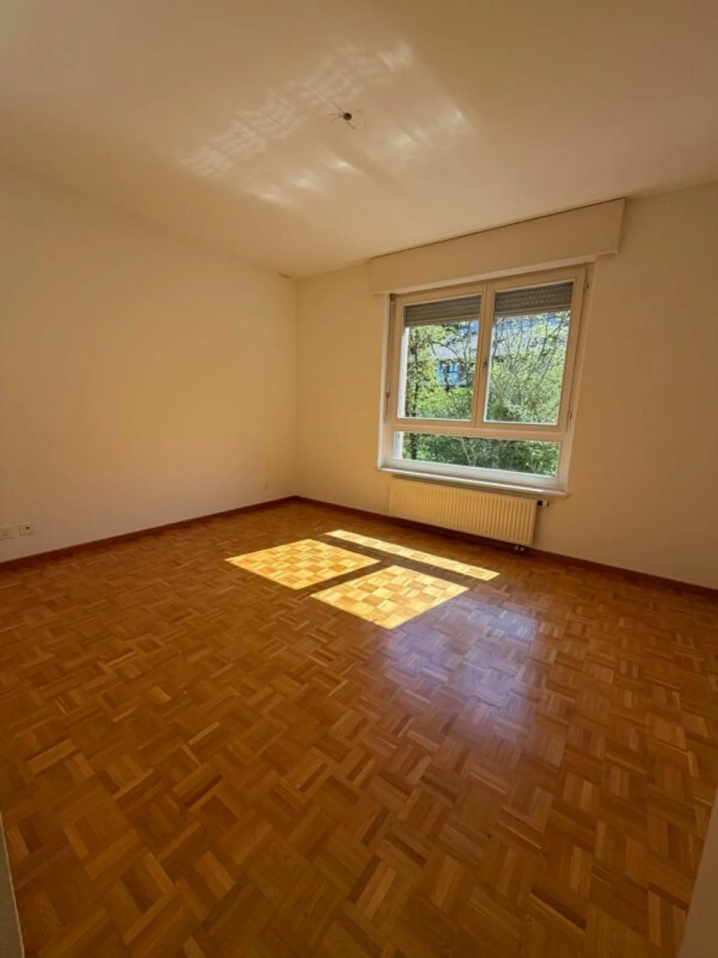 Bel appartement lumineux 2,5 pièces - Photo 9 sur 14