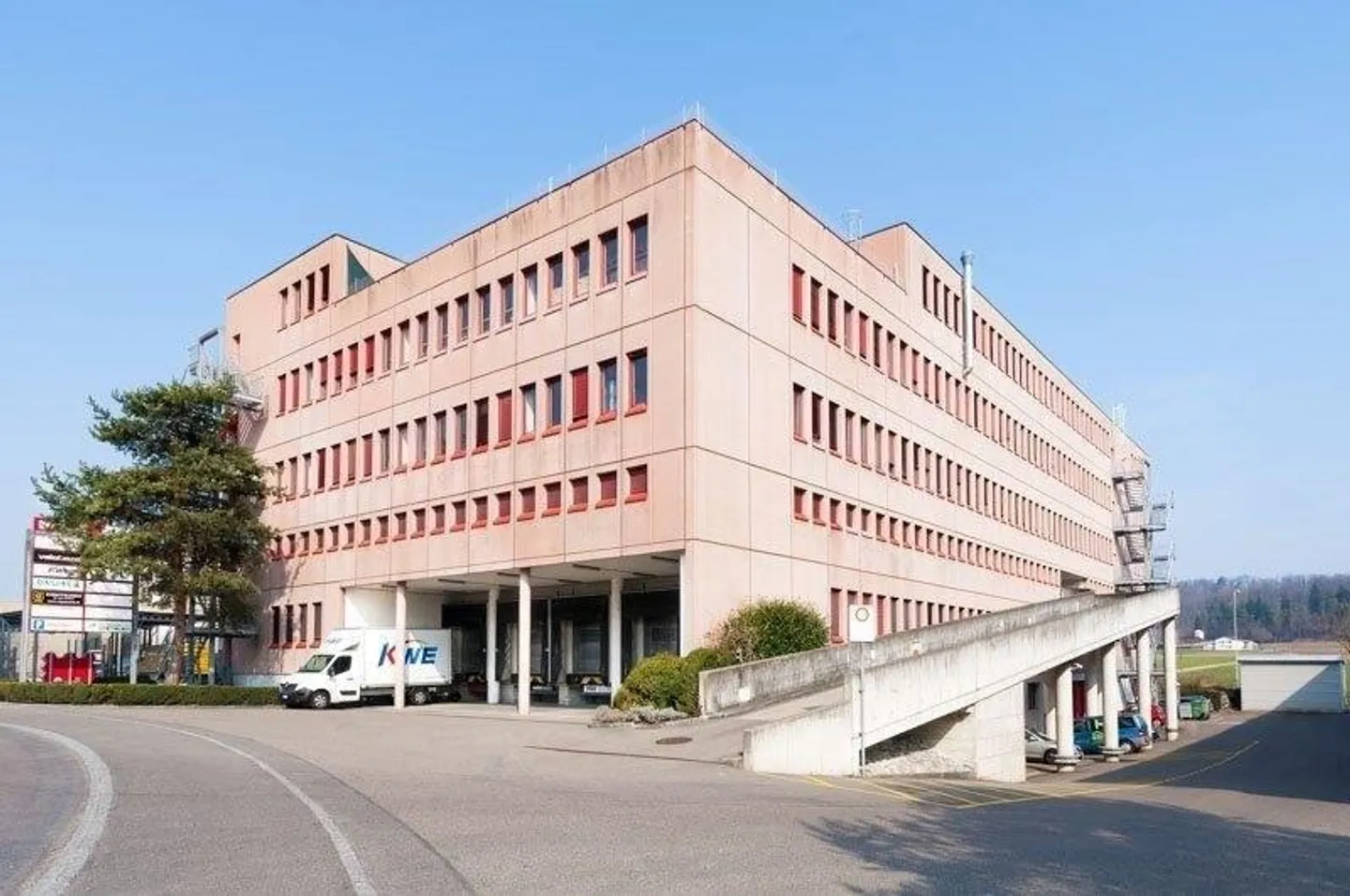 Geschützter Doppelabstellplatz ab sofort zu vermieten! - Foto 1 von 1