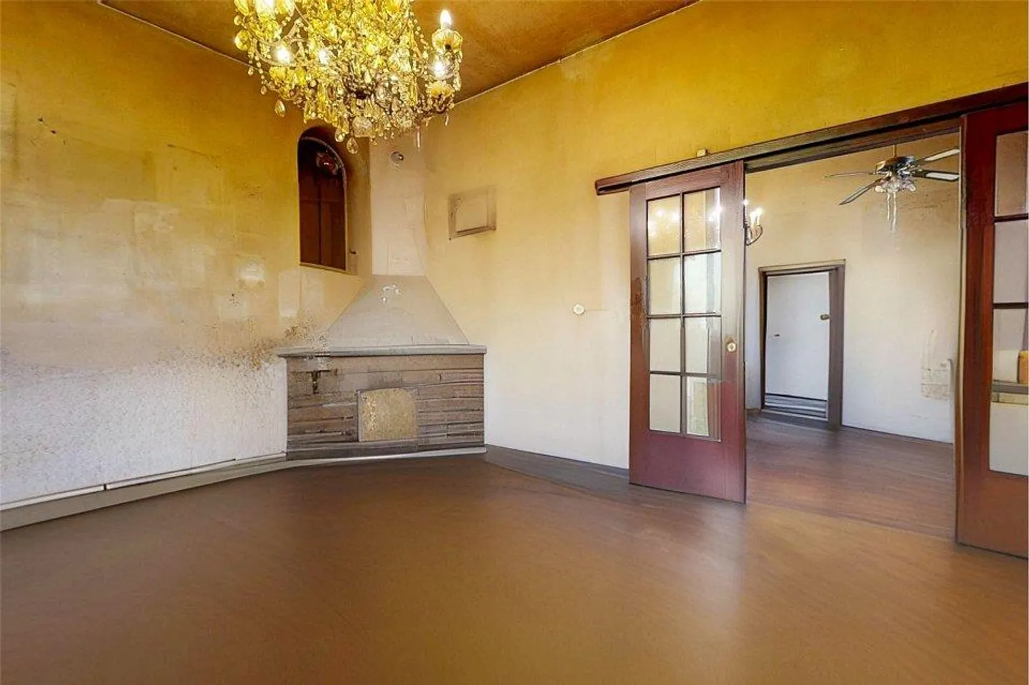 Charming house in a central location - Photo 3 of 13