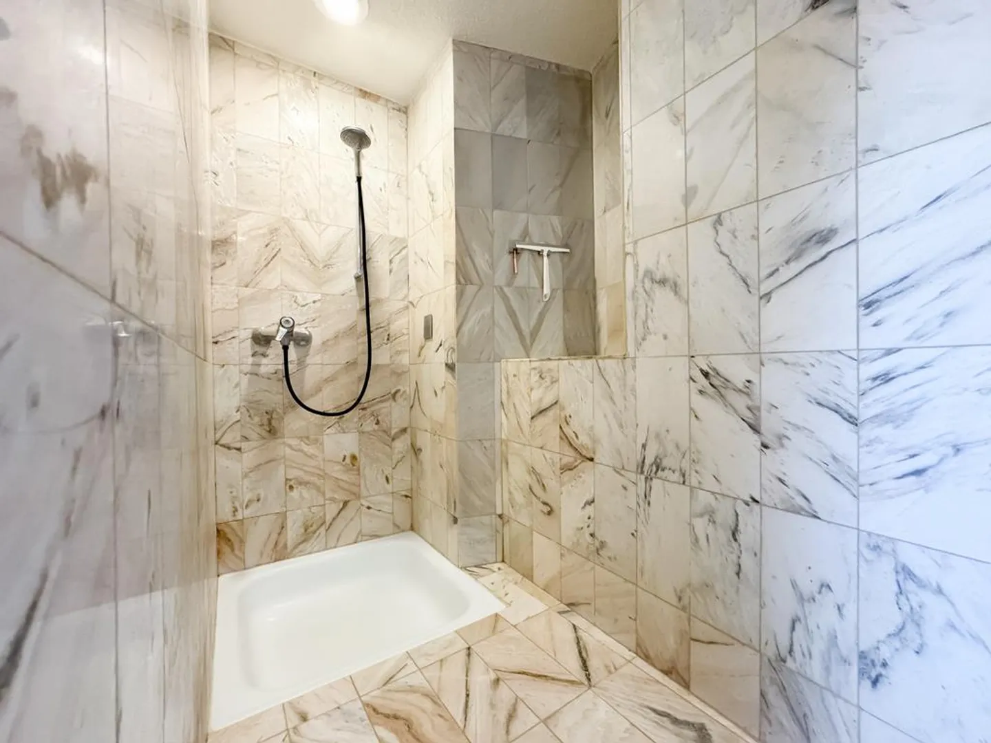 5.5 Appartement en duplex avec cheminée - à partir du 1er février 2026 - Photo 11 sur 12