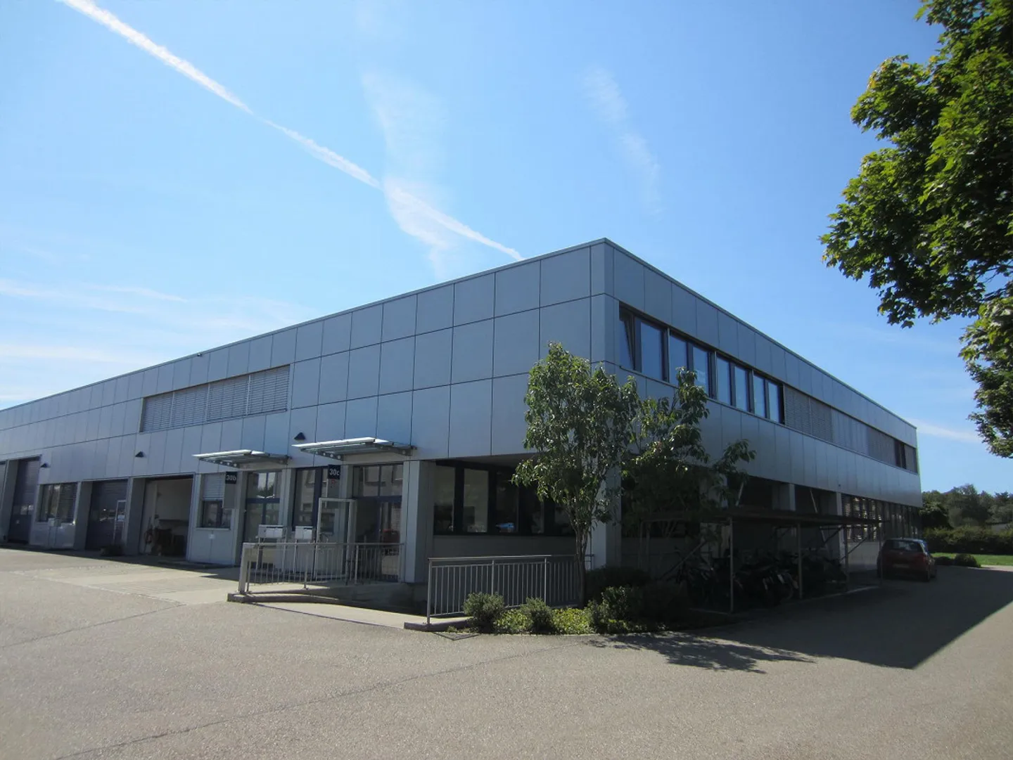 Single Office with Meeting Room for Shared Use - Ready-to-Use Office - Photo 1 of 6