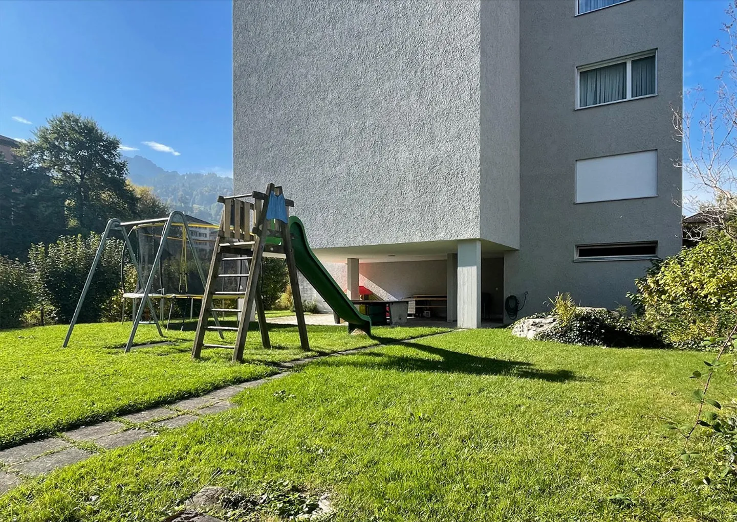 Appartamento 3.5 locali completamente ristrutturato con vista sul Pilatus nel cuore di Kriens - Foto 20 di 22