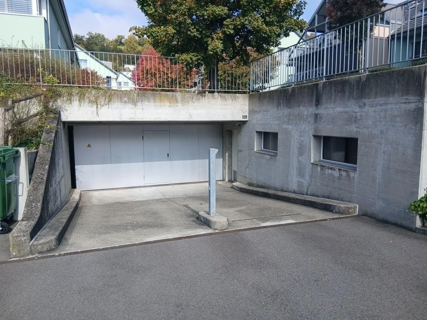 Motorcycle parking space for rent - Photo 1 of 3