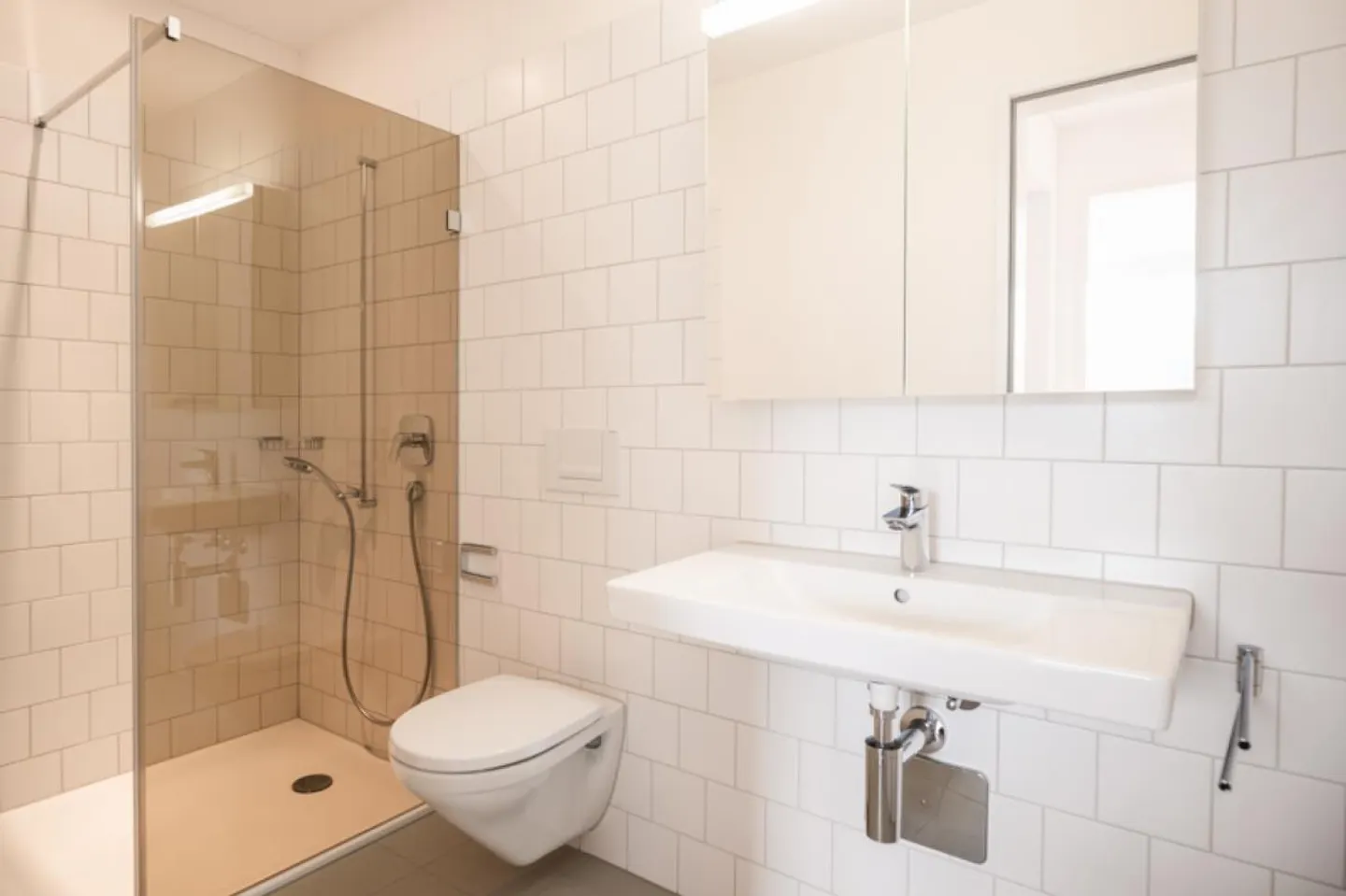 Dream Home in Emmen - Photo 3 of 6