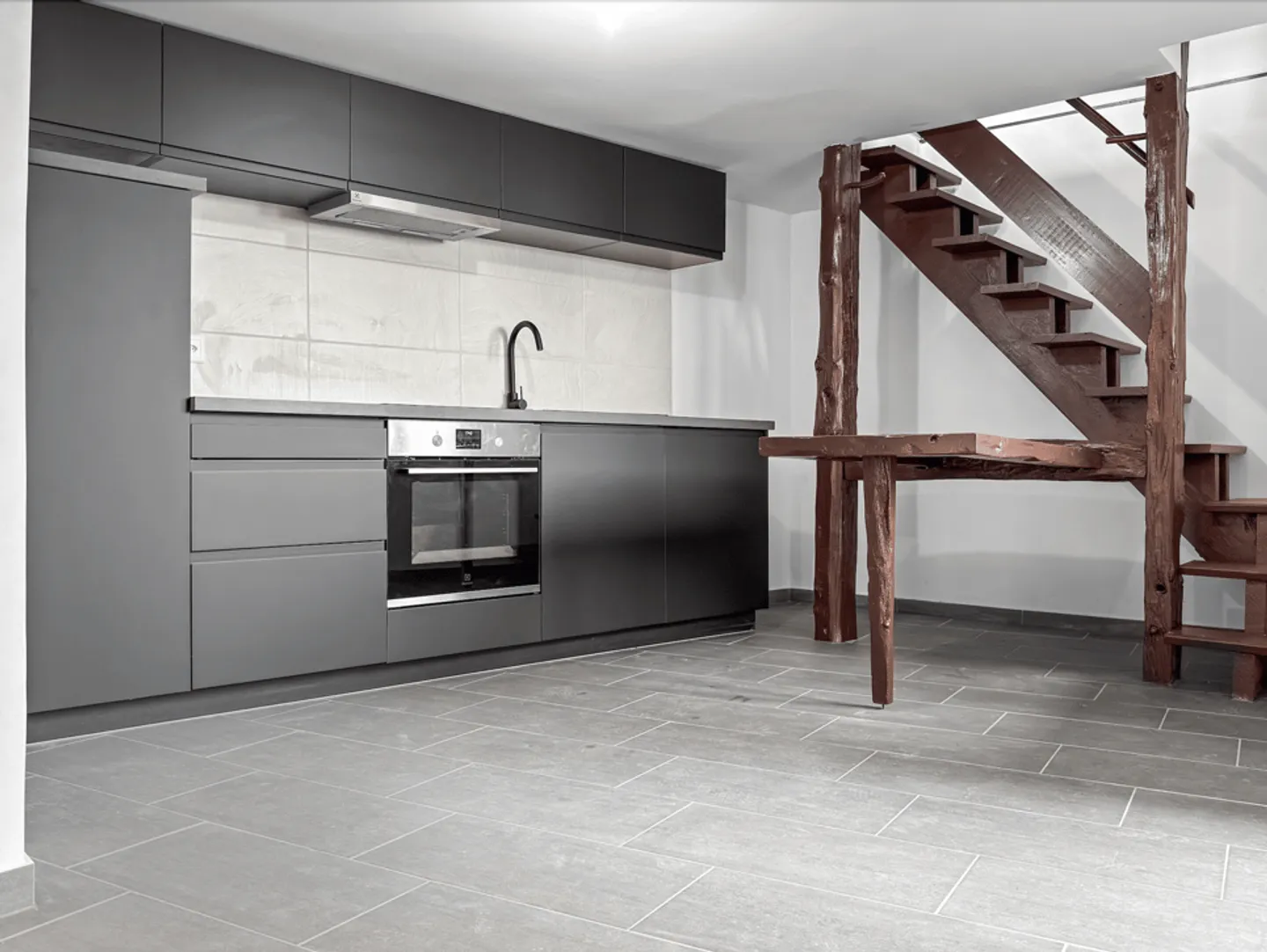 Maison individuelle rénovée en 2025 avec incroyable vue ! - Photo 4 sur 13