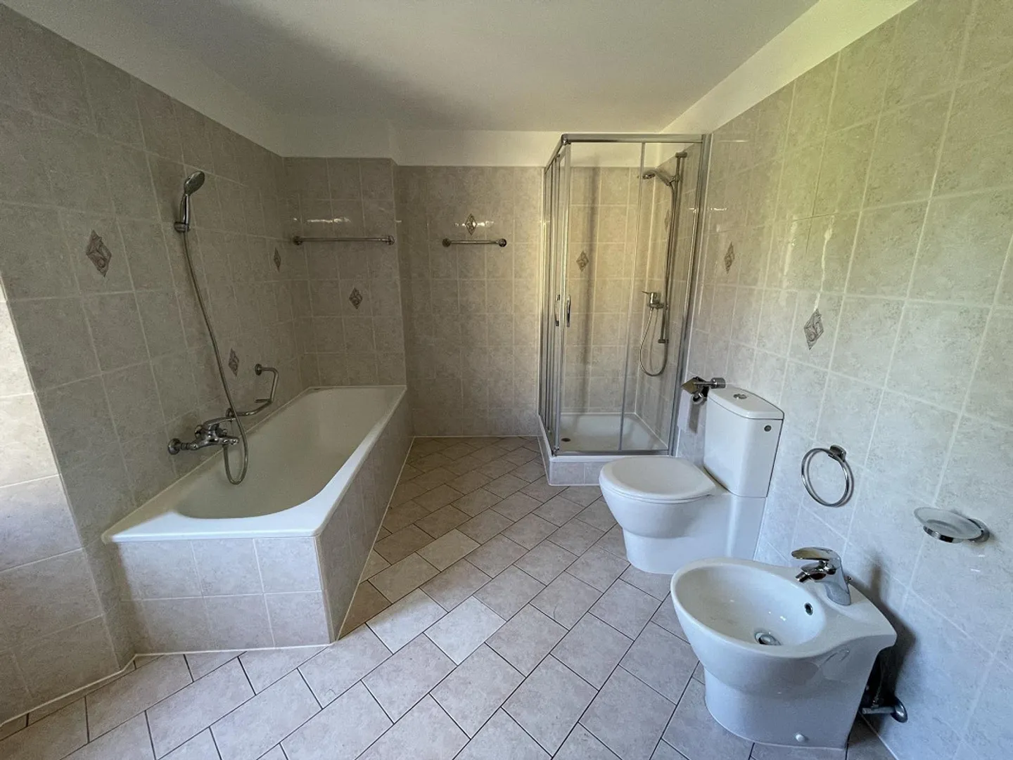 Fascinating 3.5 Room House with Garden and Parking - Photo 12 of 13