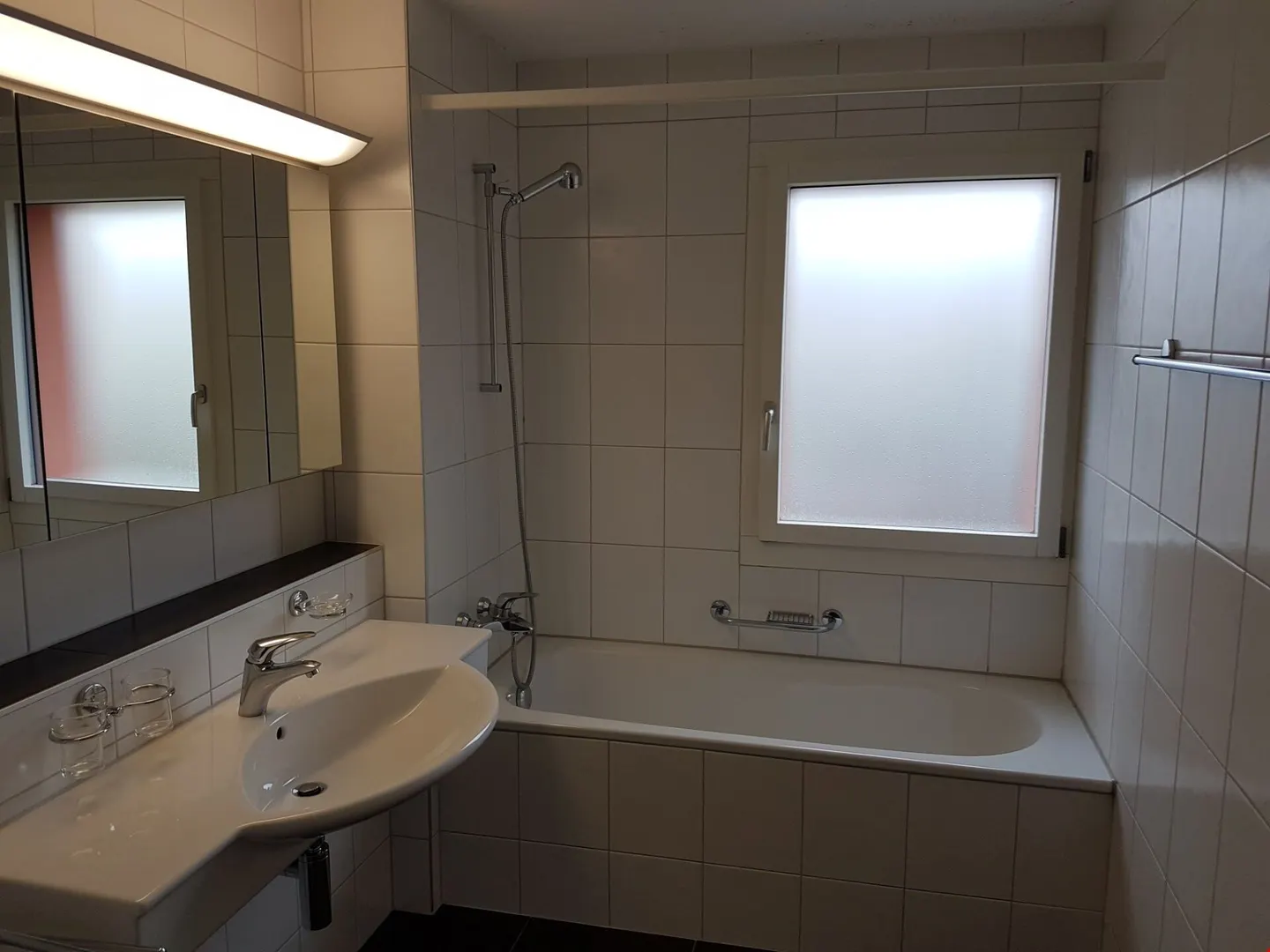 Moderne Wohnung mit Balkon - Foto 5 von 9
