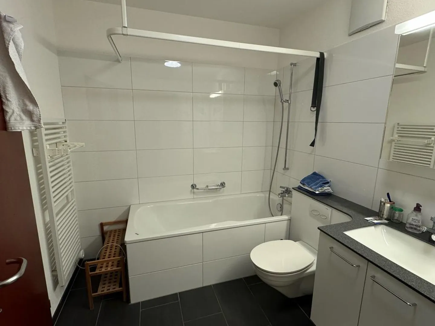 Attractive 3-room apartment near Badischer Bahnhof - Photo 3 of 8