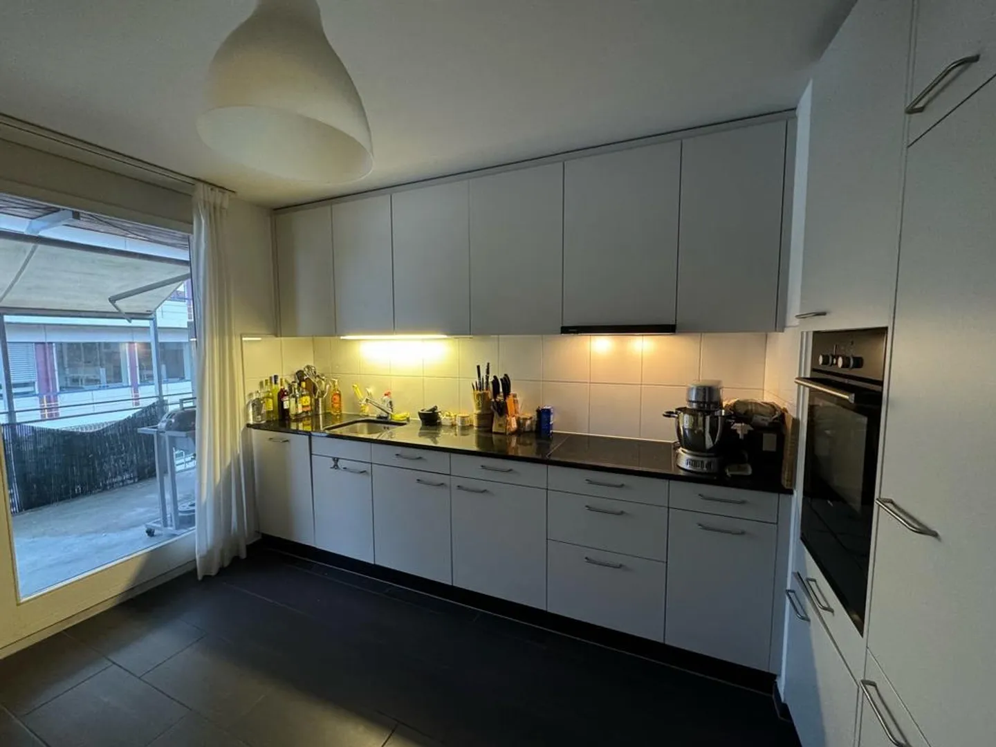 Attractive 3-room apartment near Badischer Bahnhof - Photo 1 of 8