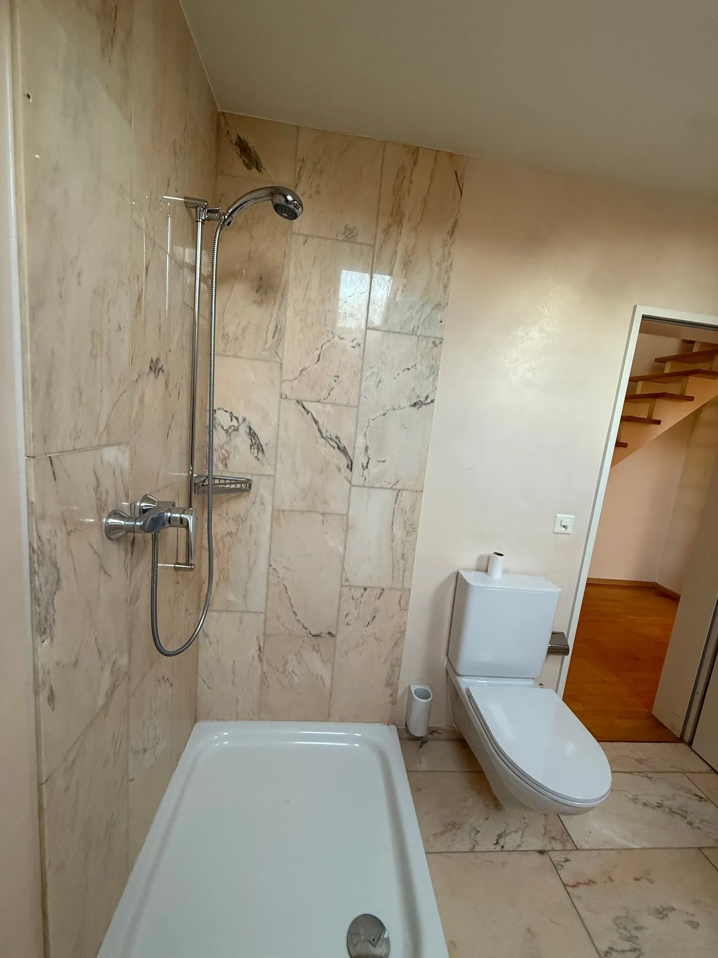 Geräumige Maisonette-Wohnung mit Terrasse - Foto 24 von 30