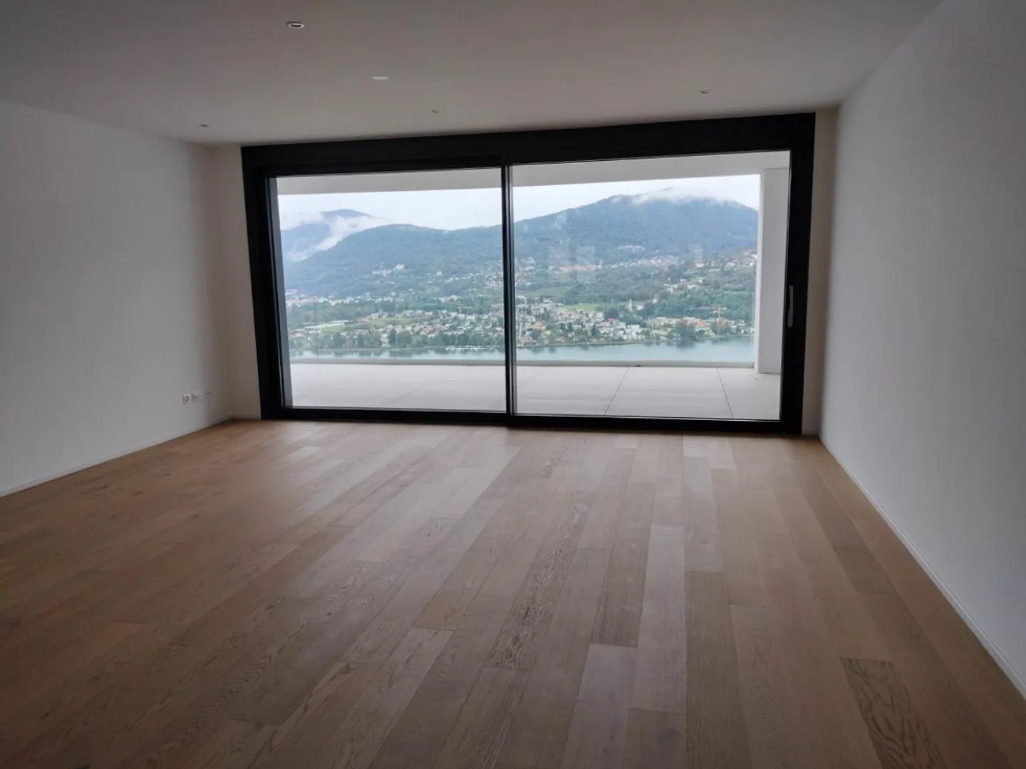 Penthouse for sale - Photo 2 of 6
