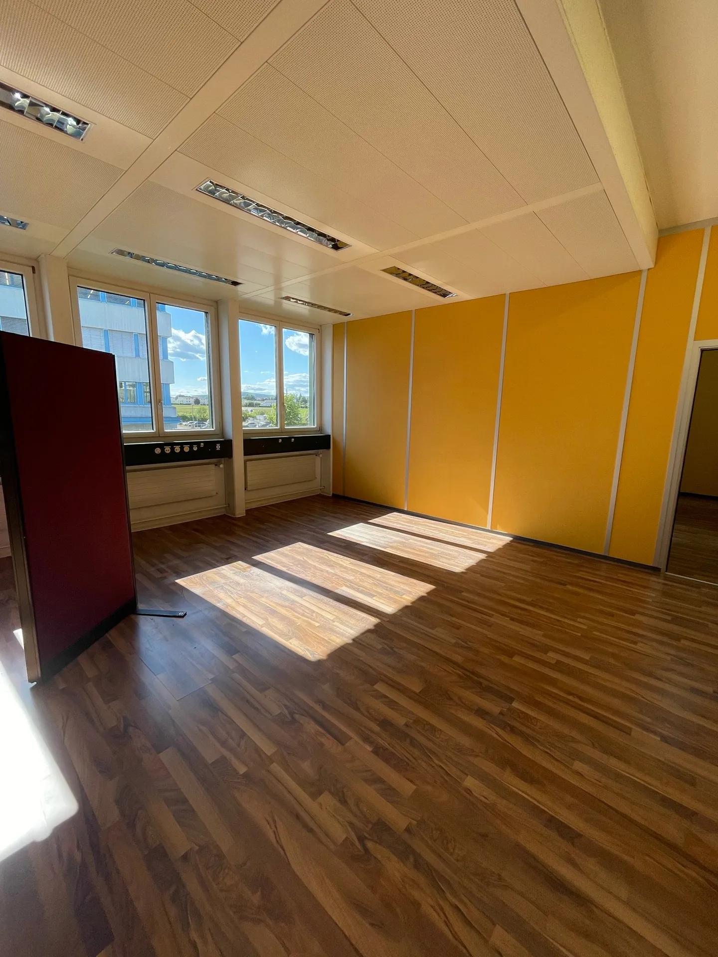 Bureaux modernes dans le centre d'affaires d'Oberglatt - Photo 5 sur 24