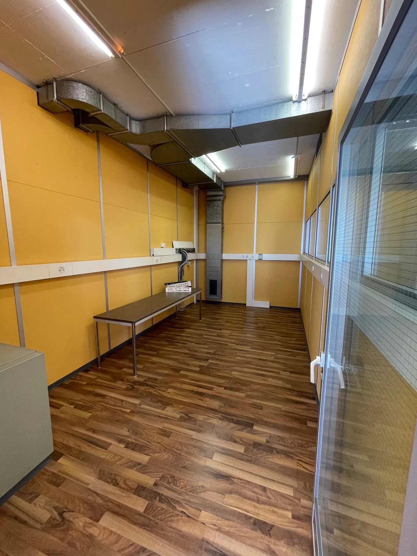 Bureaux modernes dans le centre d'affaires d'Oberglatt - Photo 8 sur 24